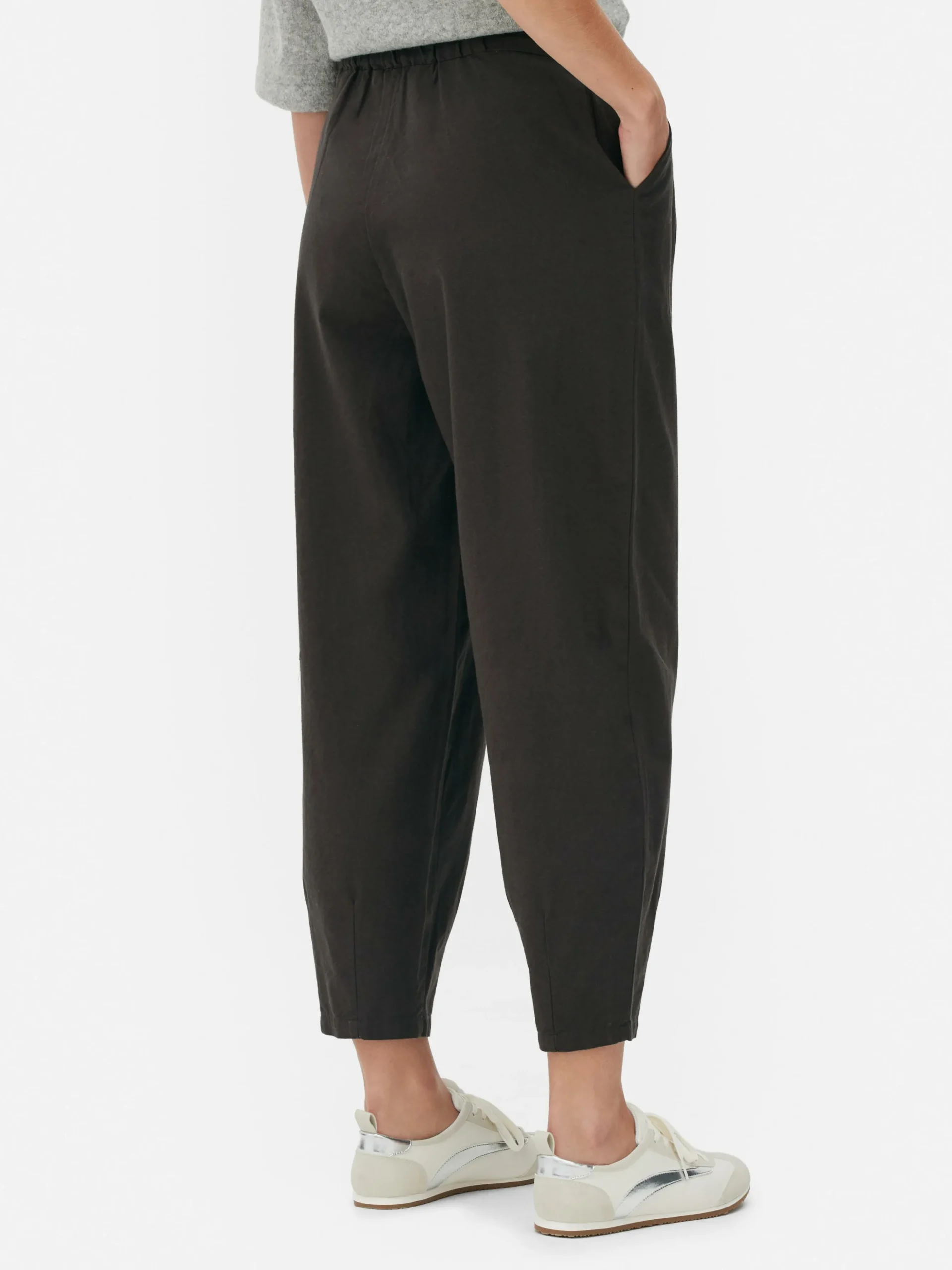 pantalon_fusel_pliss_3.webp Pantalon Fuselé Plissé