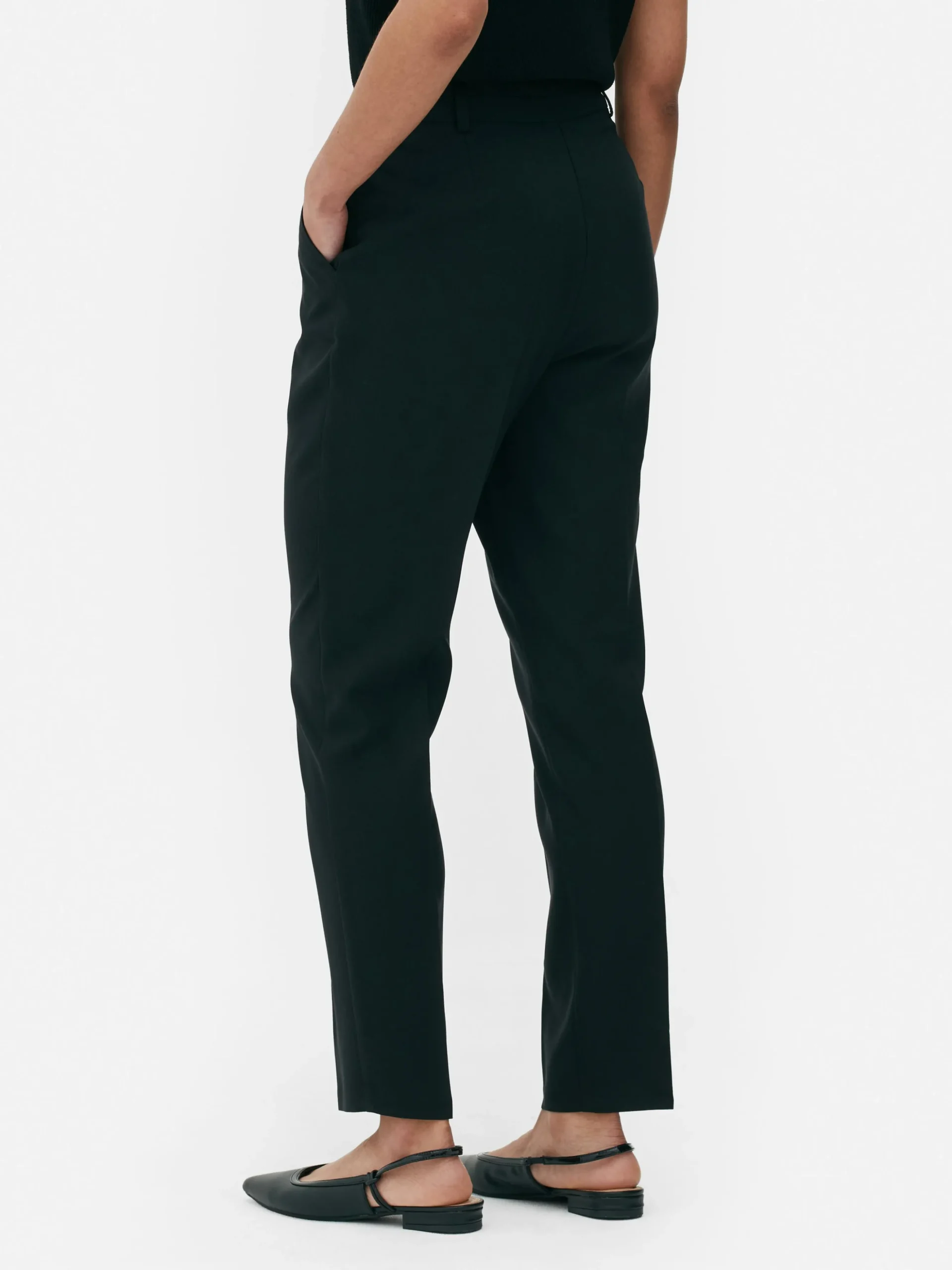 pantalon_slim_ajust_3.webp Pantalon Slim Ajusté