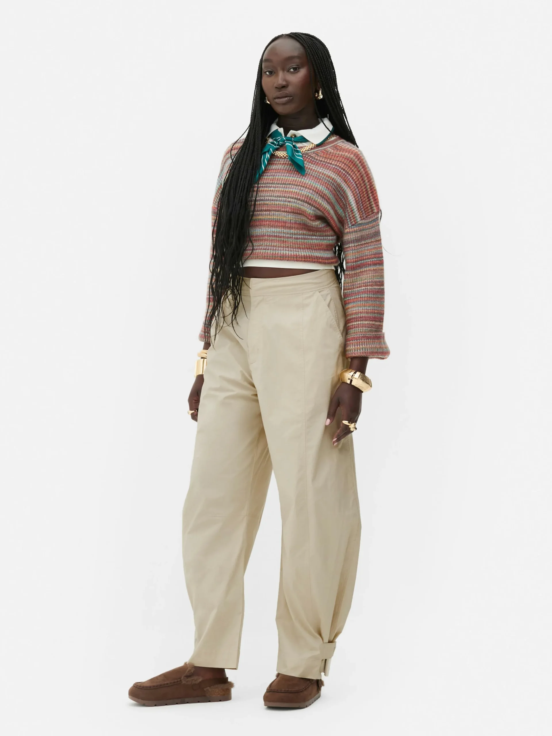 pantalon_utilitaire_coupe_1-1.webp Pantalon Utilitaire Coupe Barrel Rita Ora