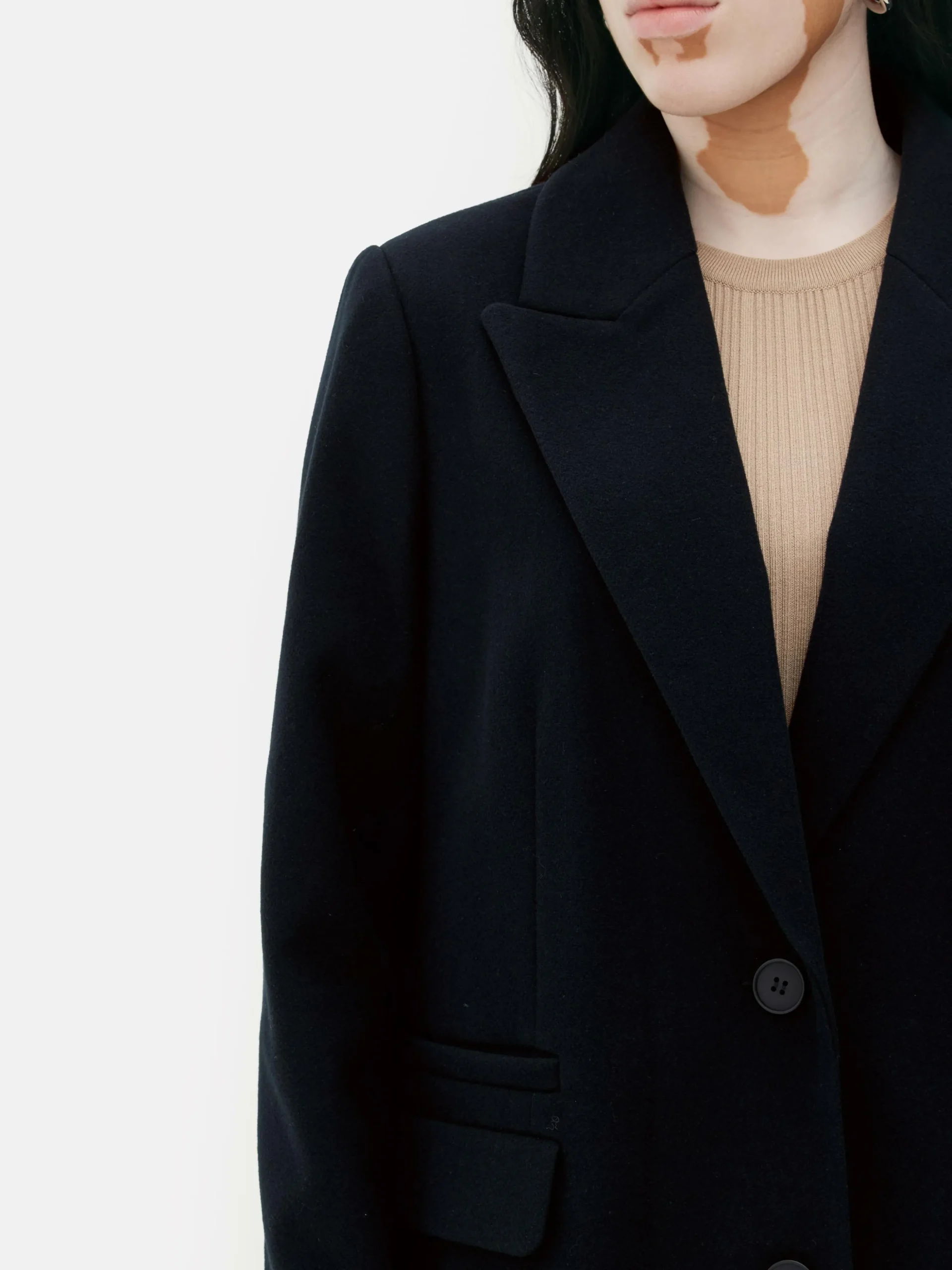 pardessus__boutonnage_sim_2-2.webp Pardessus à Boutonnage Simple