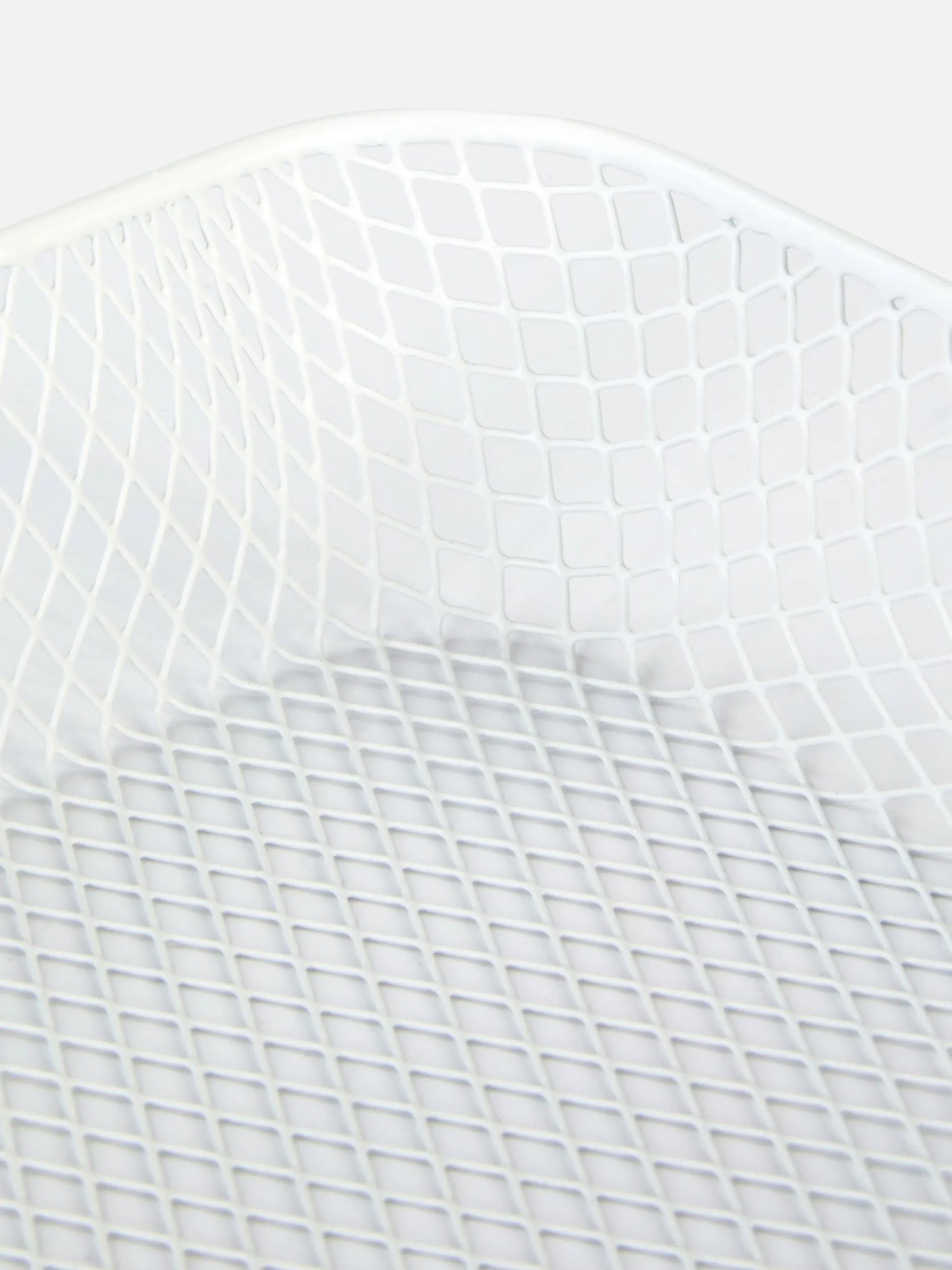 petit_panier_en_fer_maill_1-1.webp Petit Panier En Fer Maillé