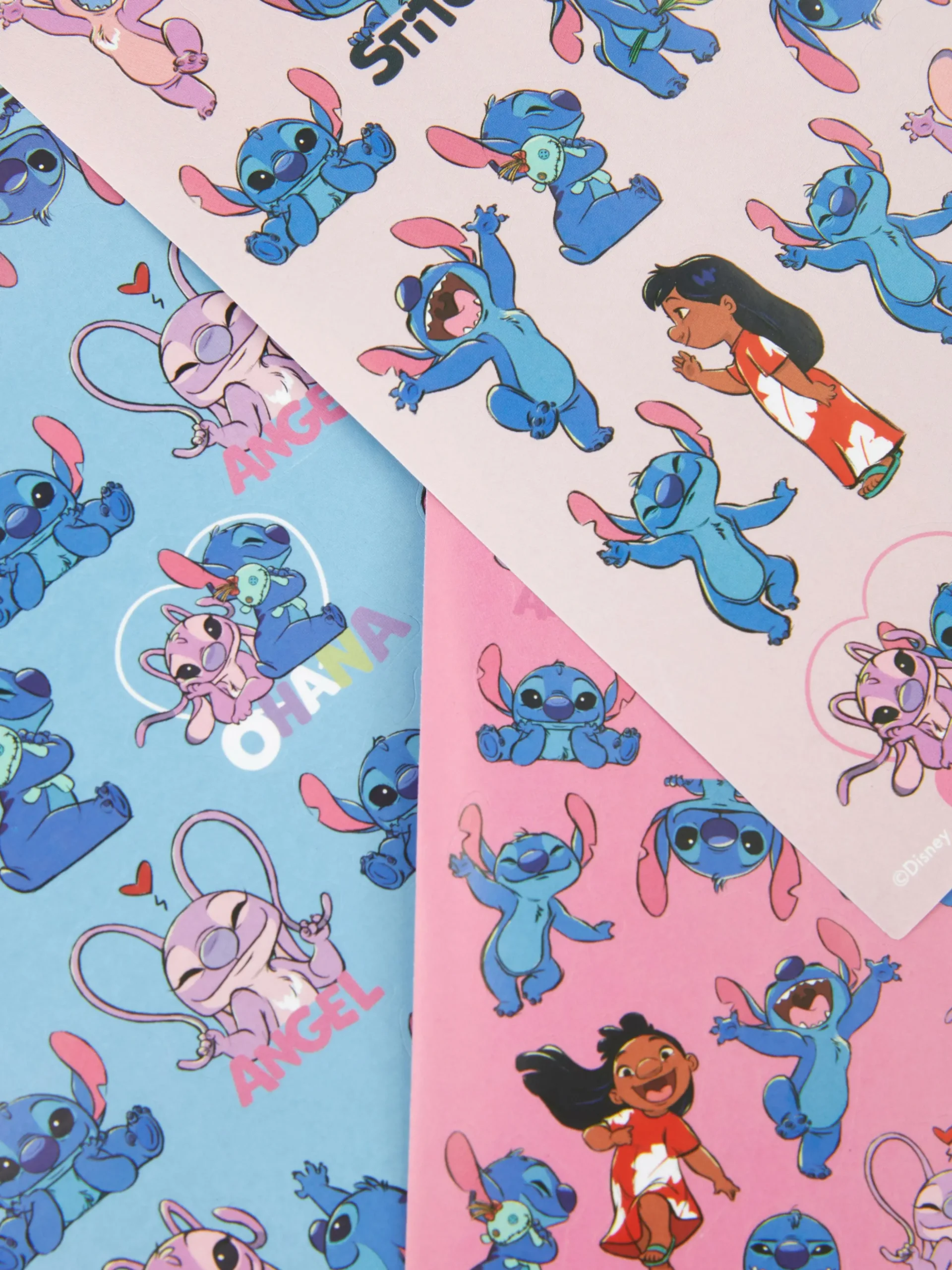 pochette_de__autocollants_1-2.webp Pochette De 500 Autocollants Disney Lilo & Stitch