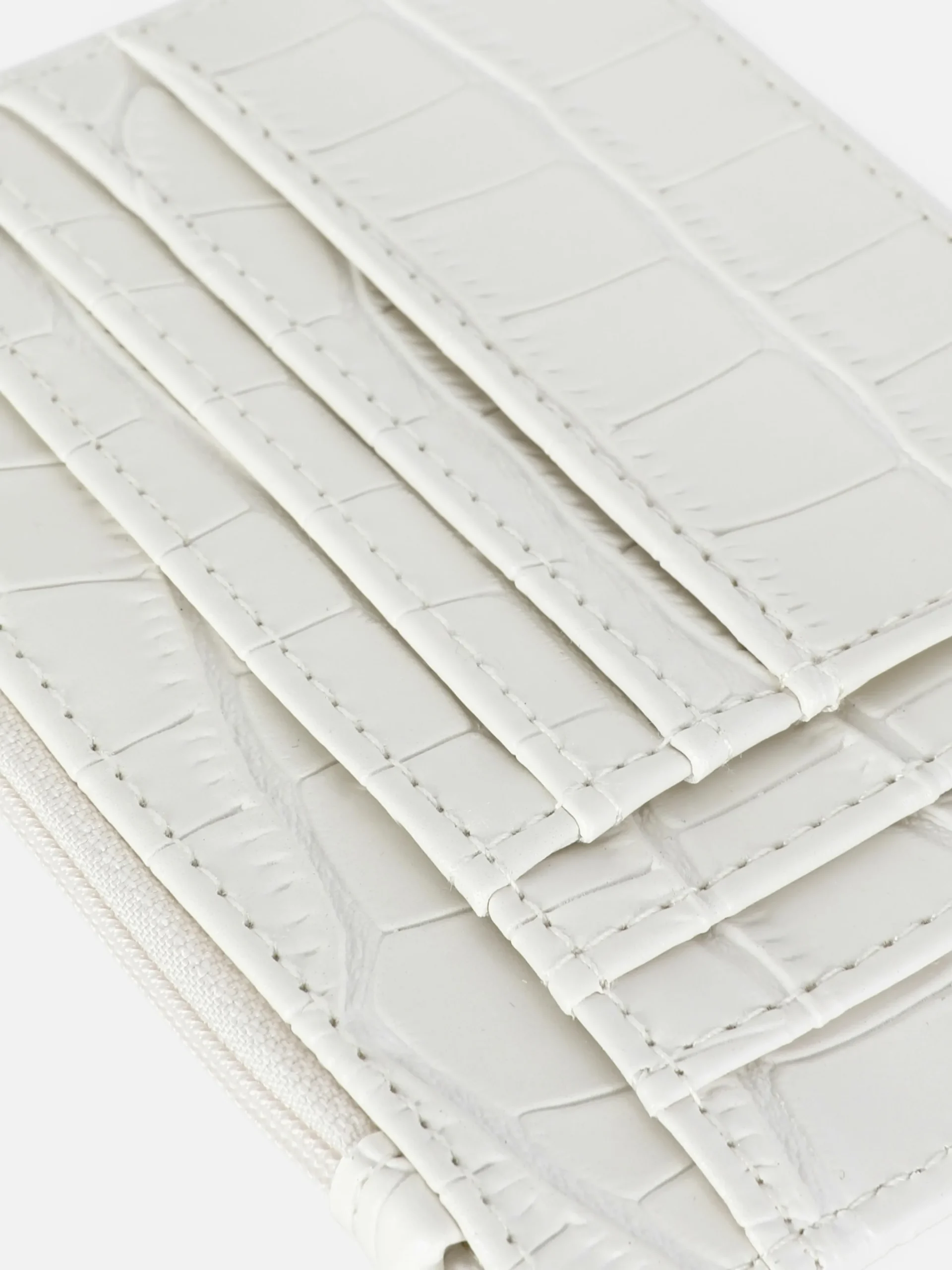 portecartes_effet_croco___2-1.webp Porte-cartes Effet Croco à Initiale