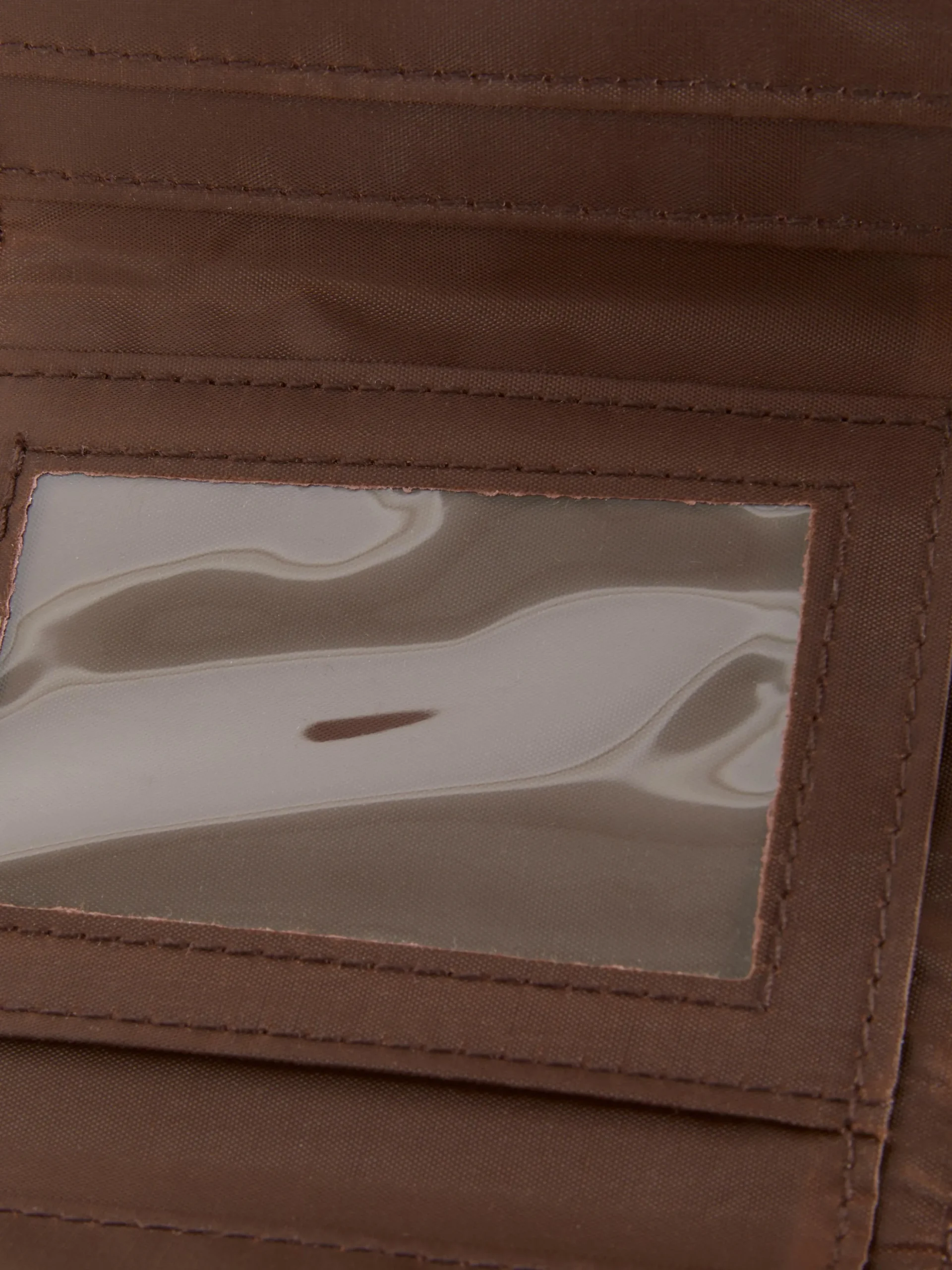 portemonnaie_avec_chane_t_2-1.webp Porte-monnaie Avec Chaîne Taille Moyenne