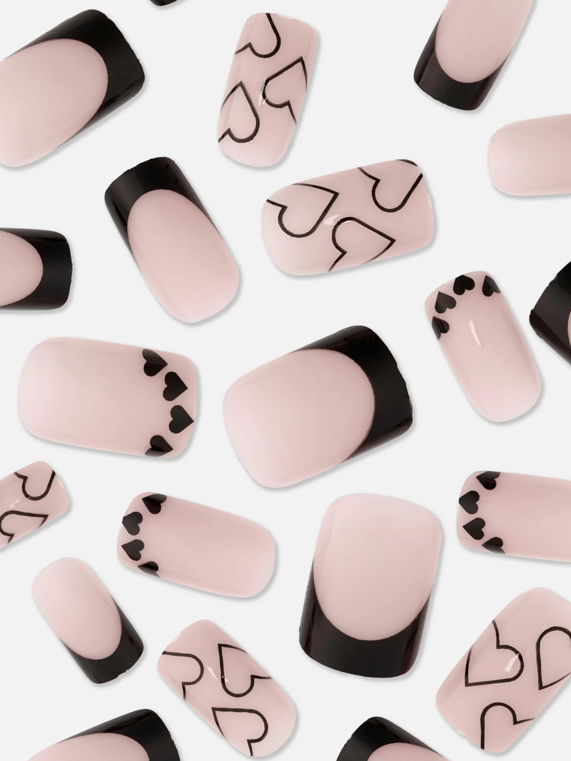 ps_faux_ongles_carrs_bril_1.webp PS... Faux Ongles Carrés Brillants Avec Cœurs