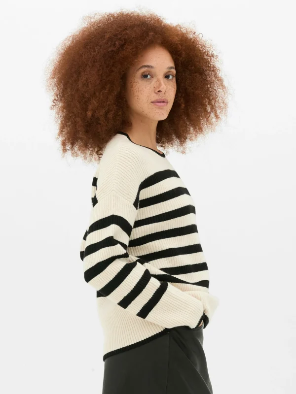 Pull à Col Ras-du-cou Et à Boutons