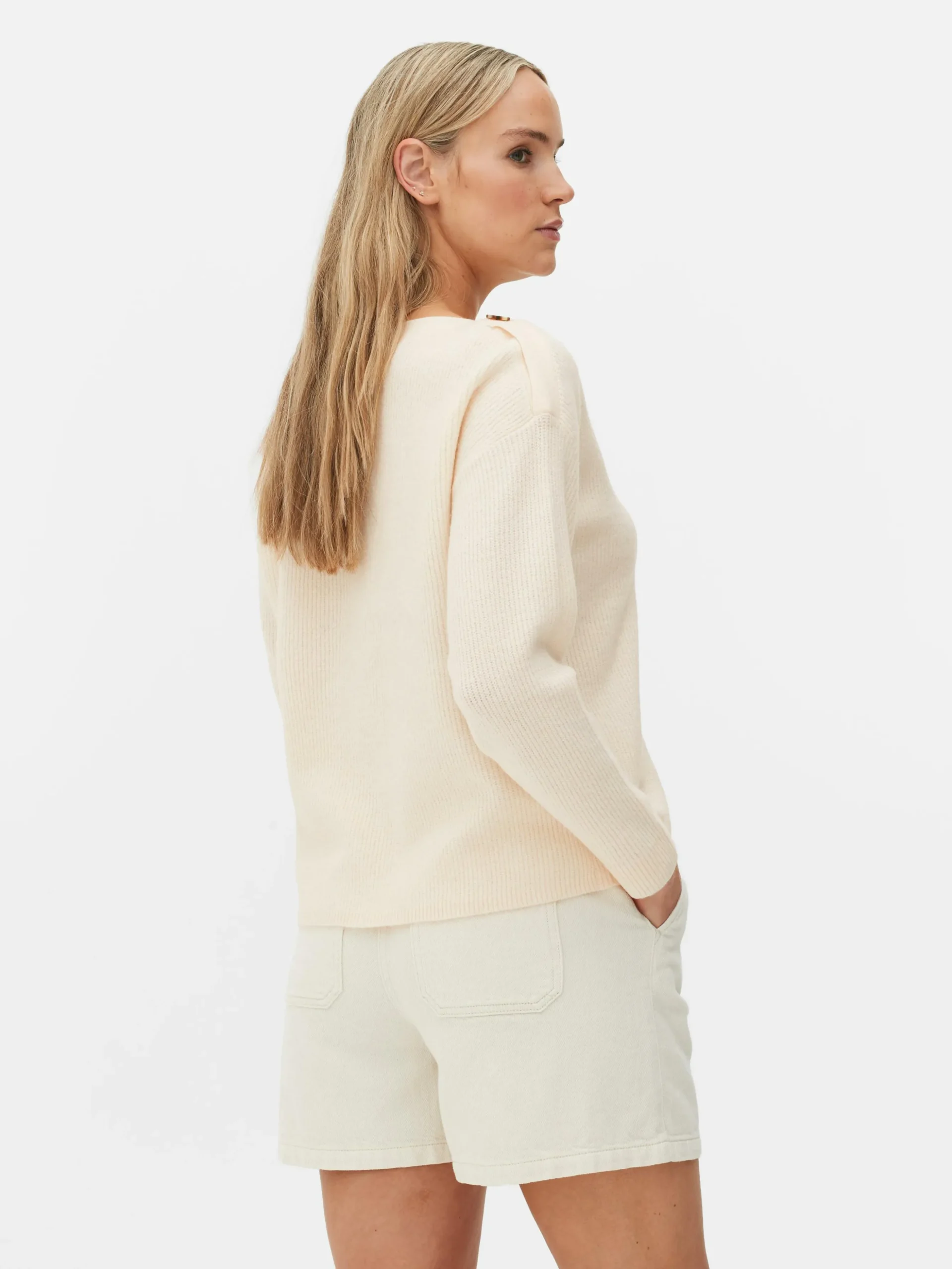 pull__encolure_bateau_et__3-1.webp Pull à Encolure Bateau Et à épaules Boutonnées