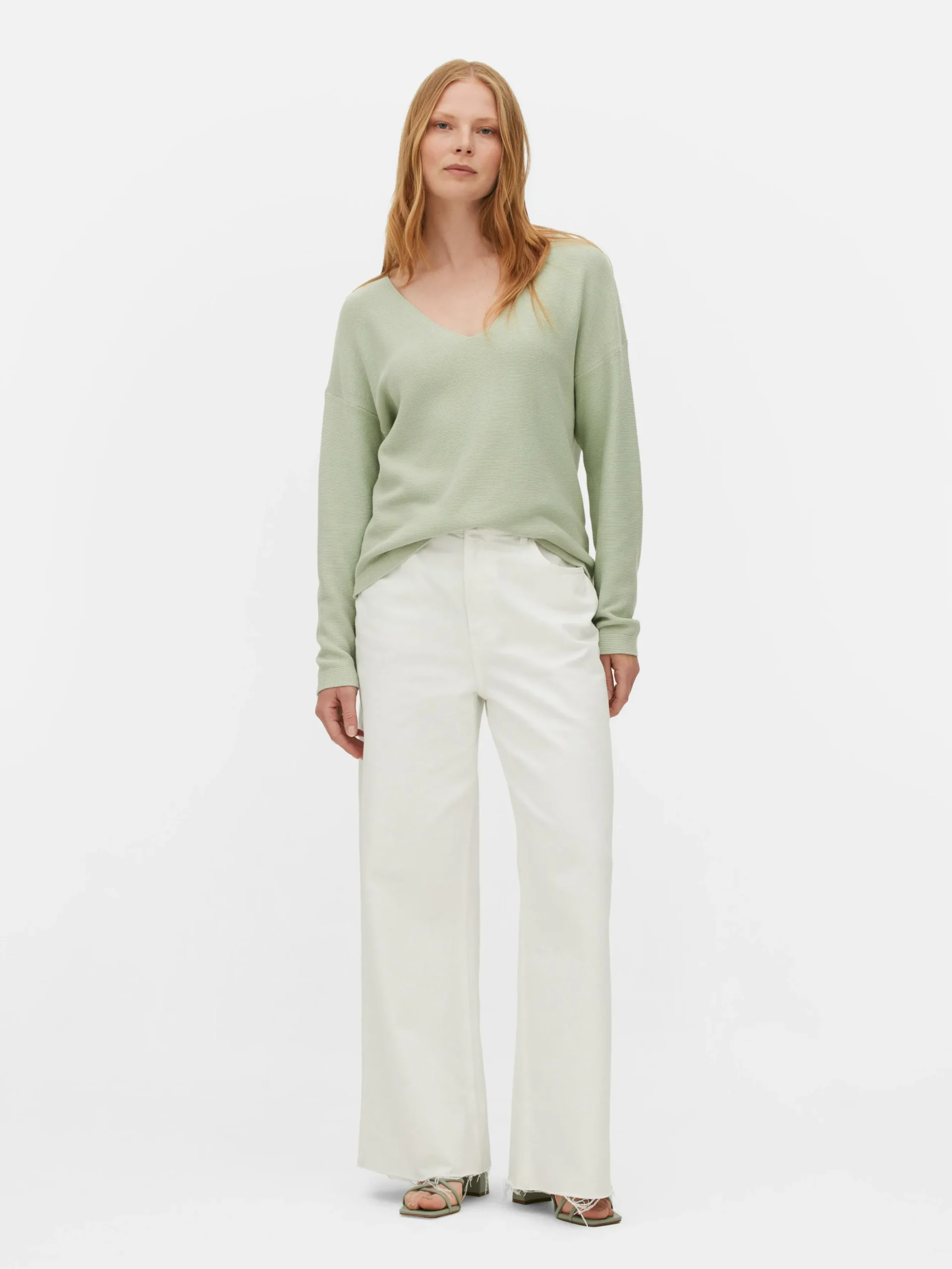 pull__manches_longues_et__0-1.webp Pull à Manches Longues Et Col Bateau