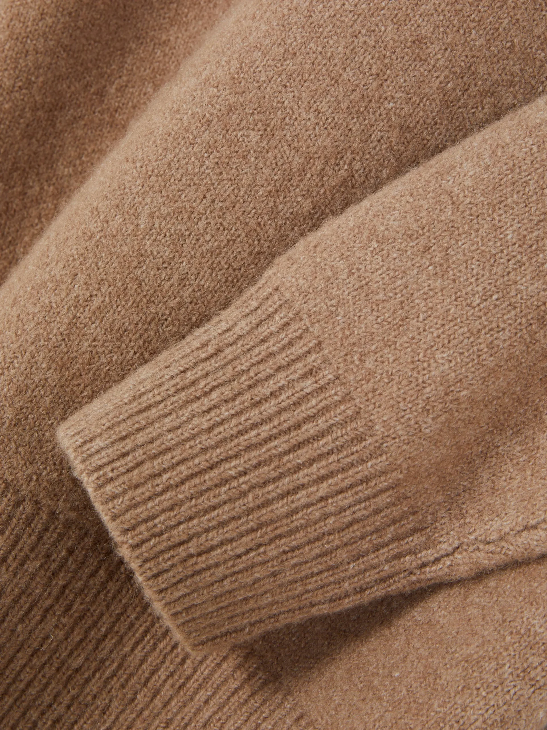 pull_col_v_6-2.webp Pull Col V