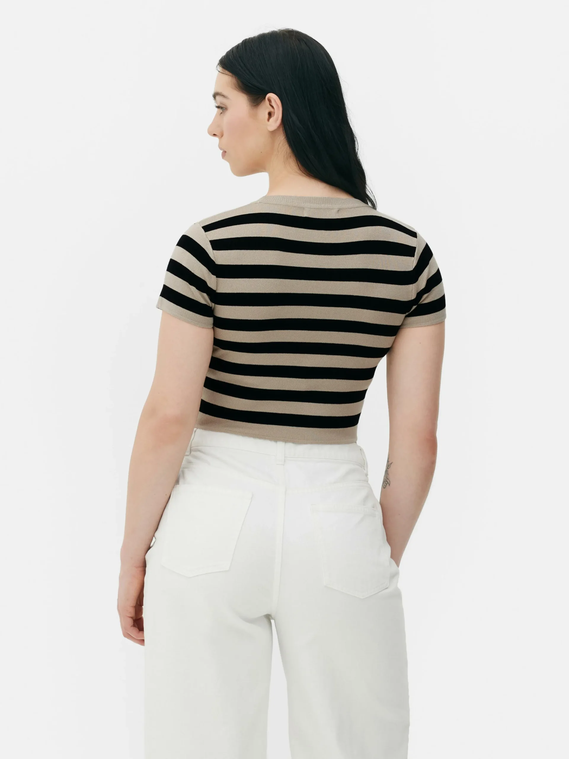 pull_court__manches_court_3-2.webp Pull Court à Manches Courtes