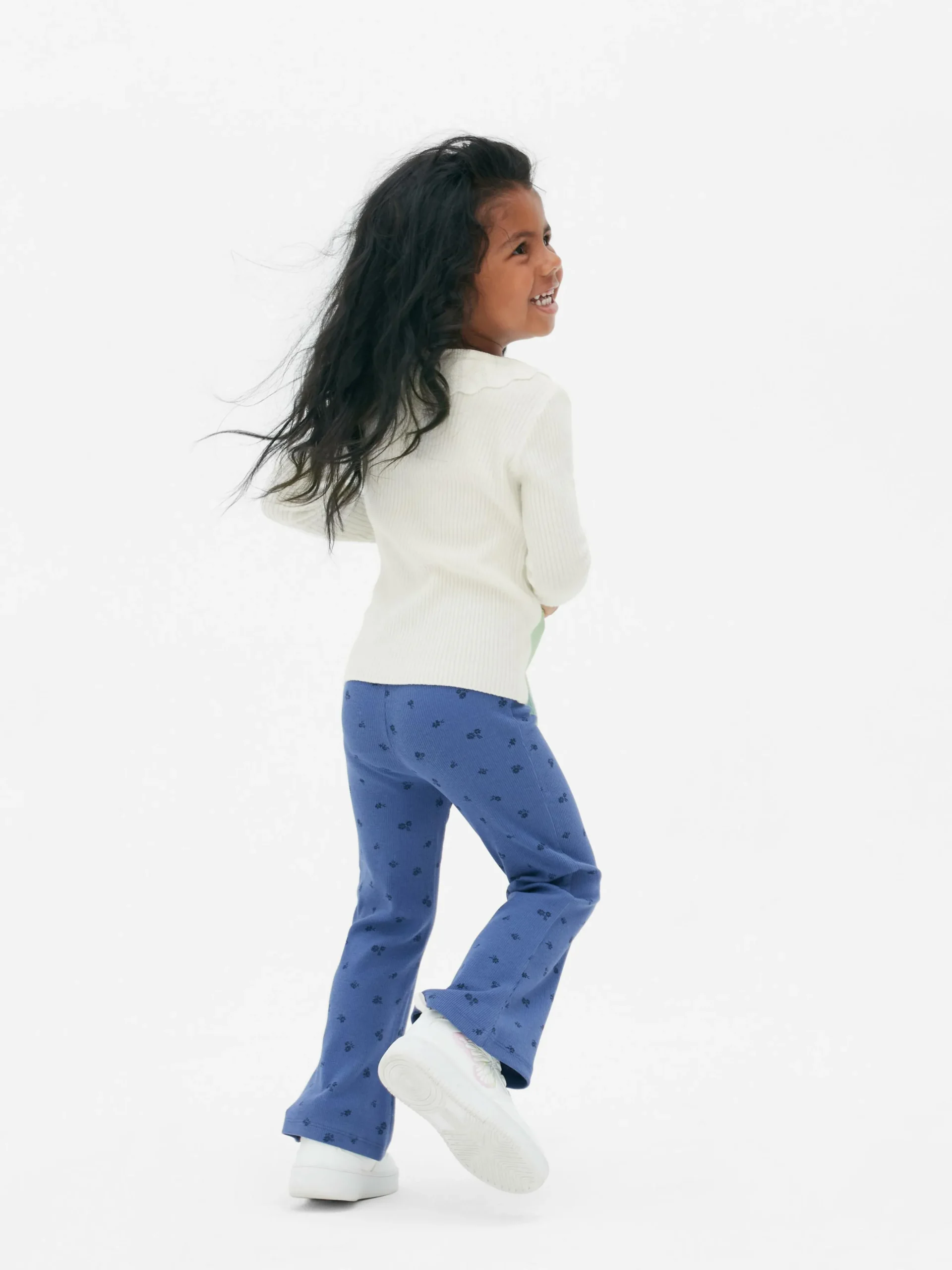 pull_ctel_avec_col__volan_1.webp Pull Côtelé Avec Col à Volants