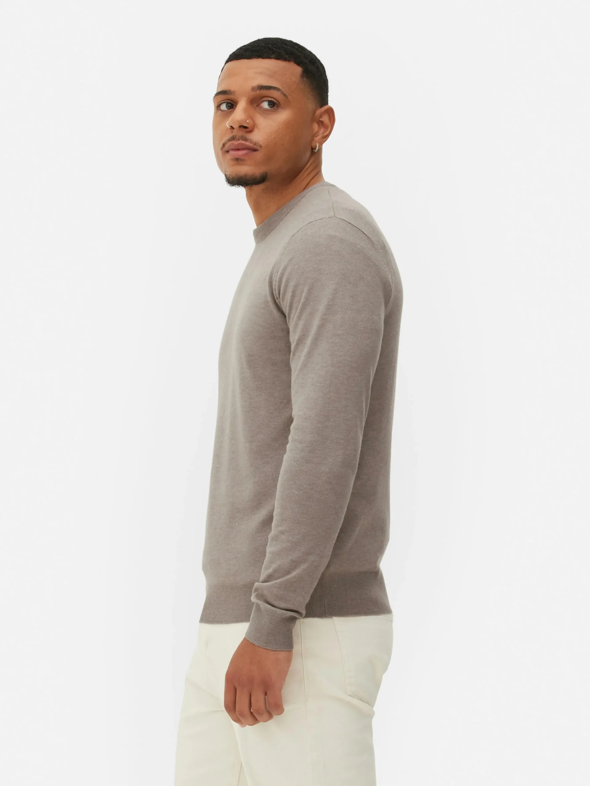 pull_en_maille_fine__col__3-6.webp Pull En Maille Fine à Col Ras-du-cou