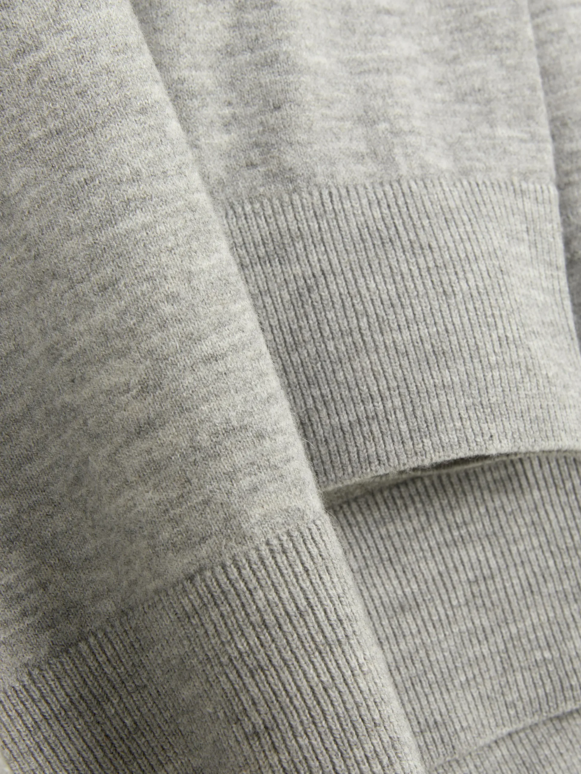 pull_en_maille_fine__col__6-2.webp Pull En Maille Fine à Col Ras-du-cou