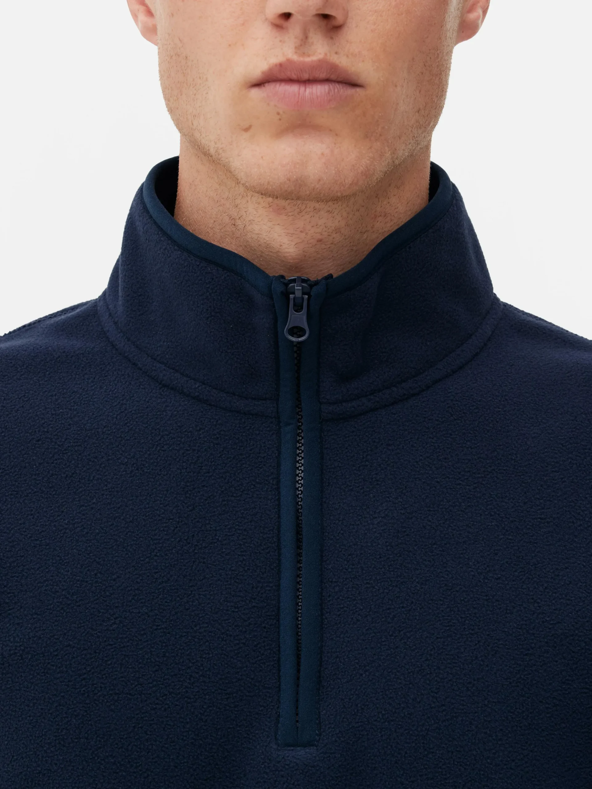 pull_en_molleton__col_zip_2.webp Pull En Molleton à Col Zippé