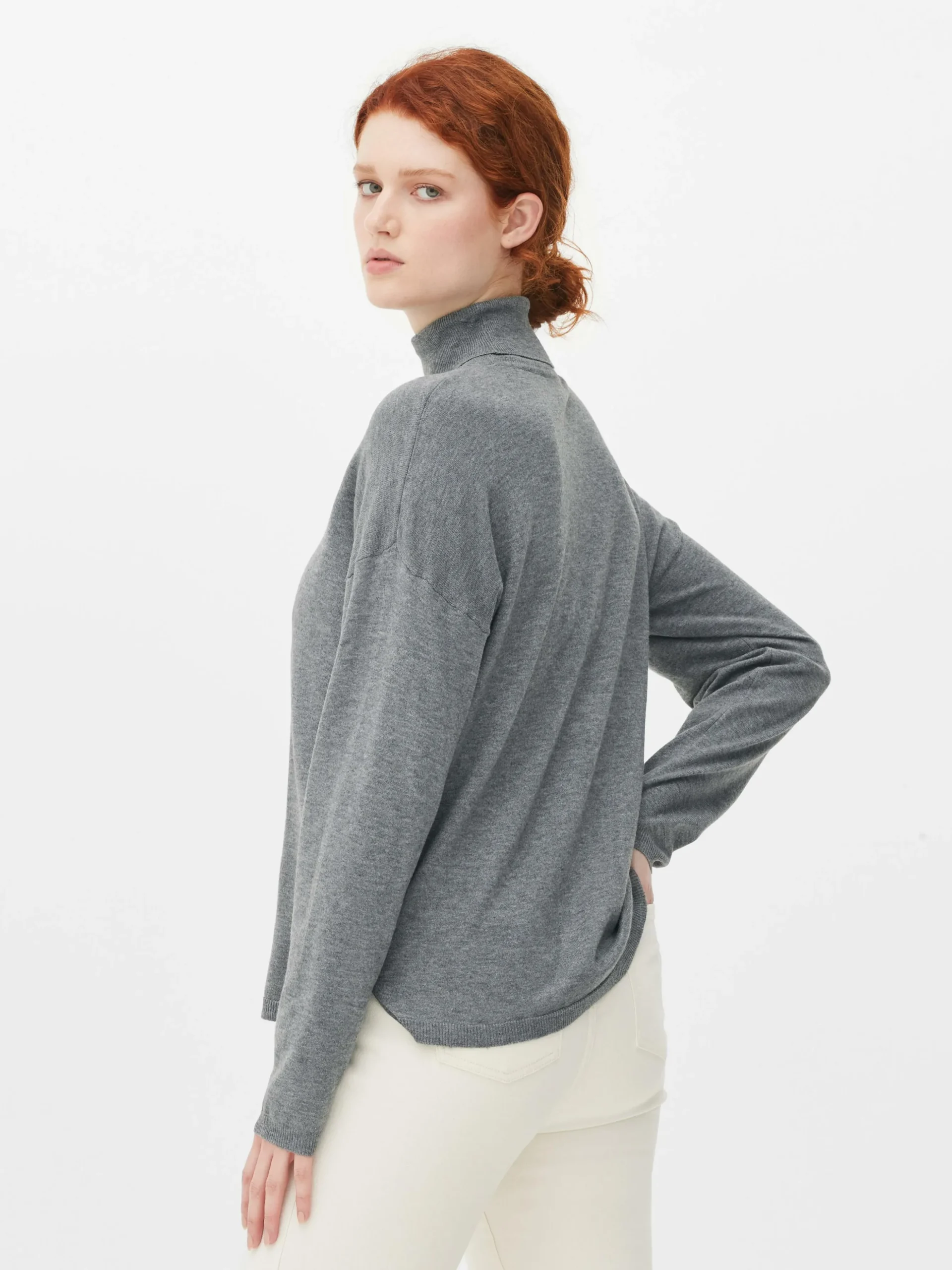 pull_fine_maille__col_rou_3.webp Pull Fine Maille à Col Roulé