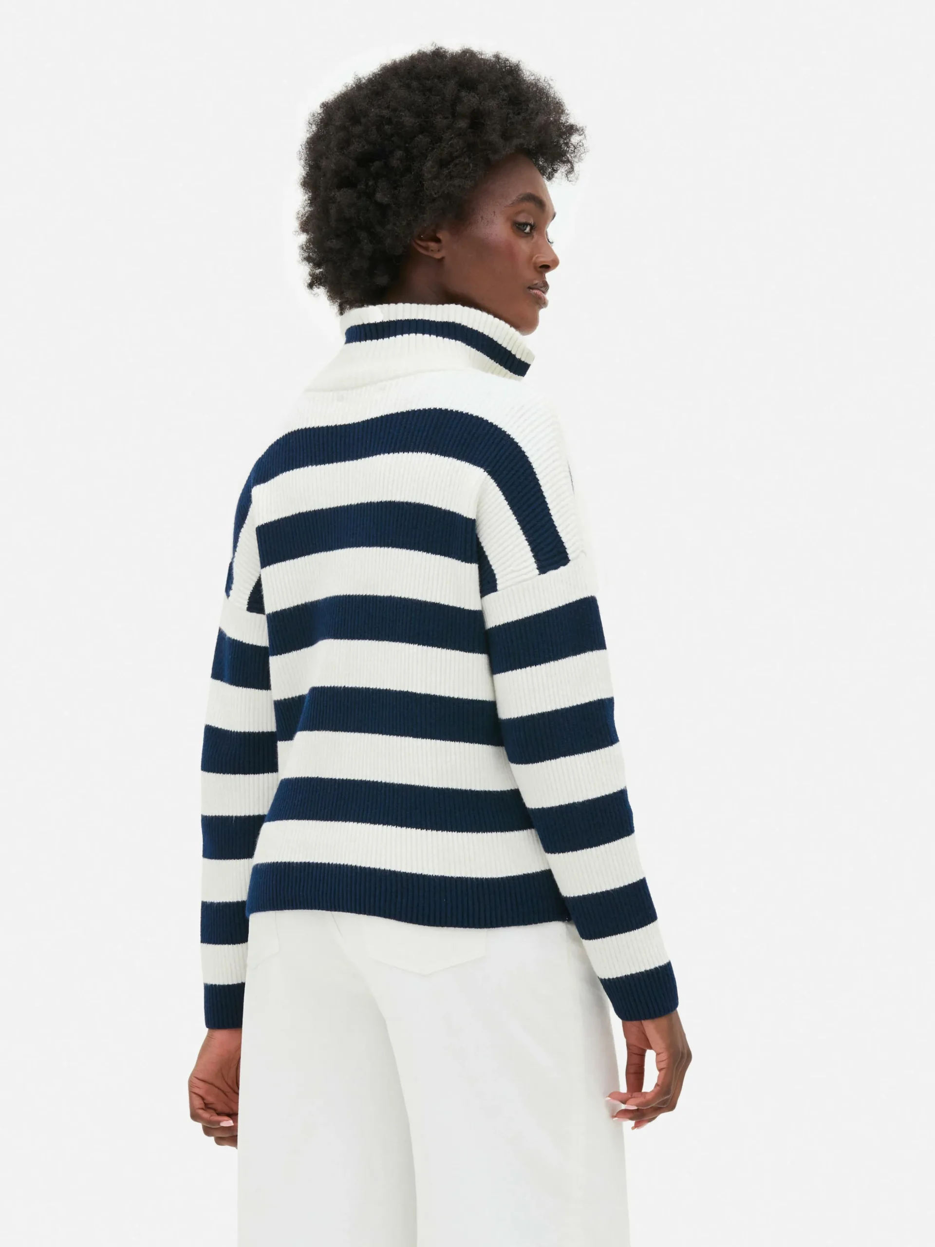 pull_tricot__encolure_zip_2-2.webp Pull Tricoté à Encolure Zippée