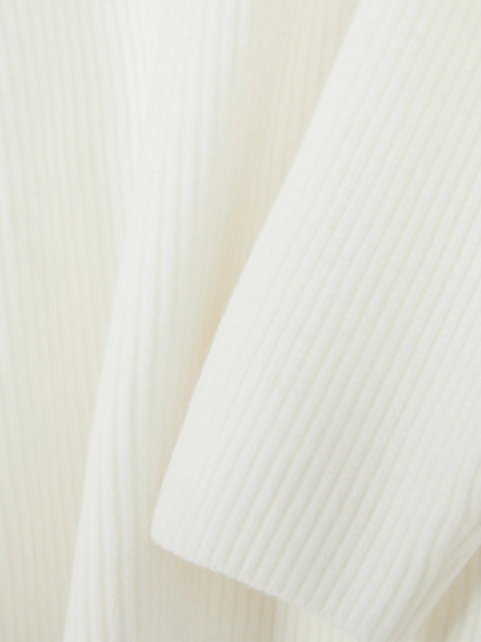 pull_tricot__encolure_zip_6.webp Pull Tricoté à Encolure Zippée