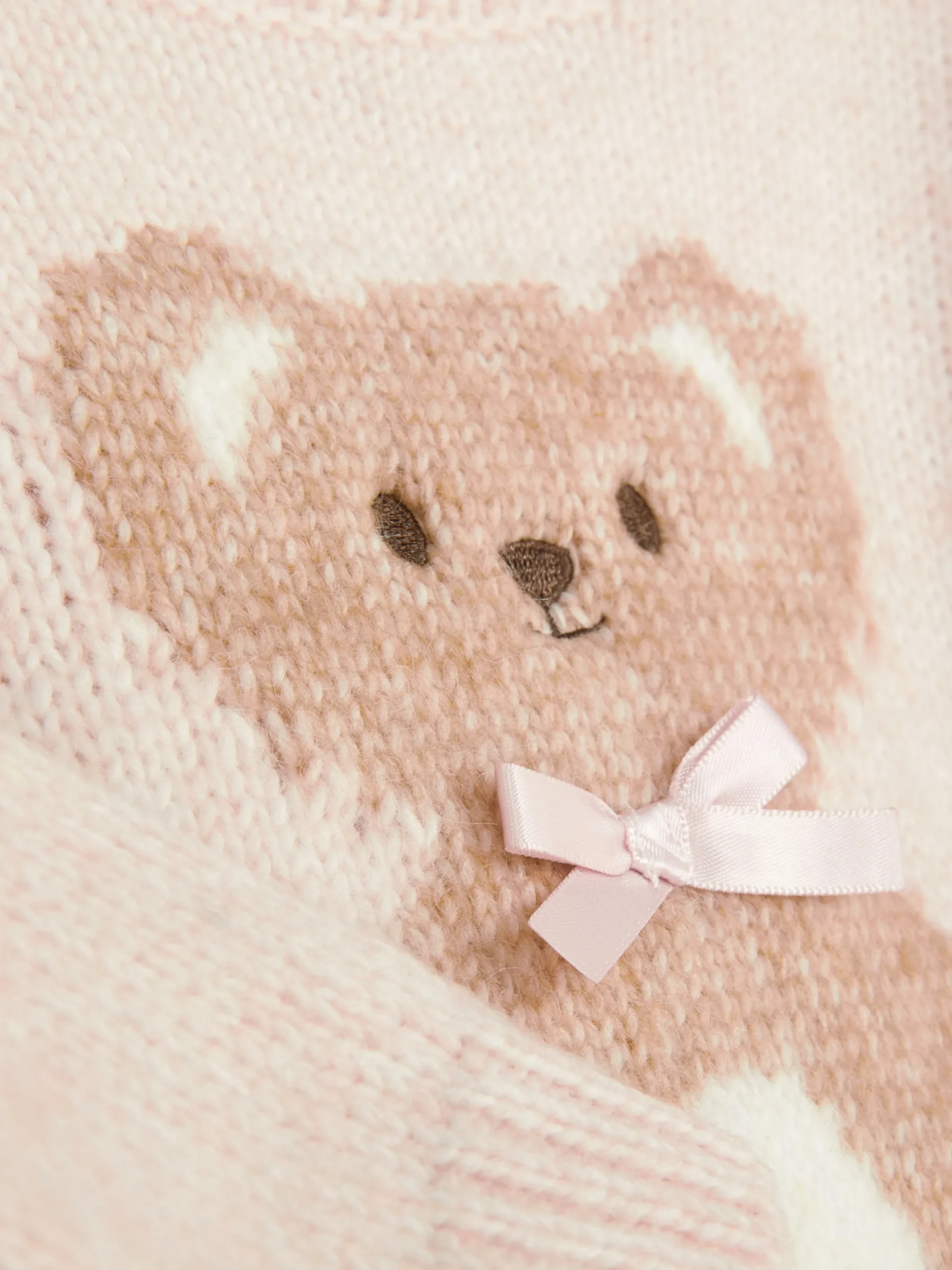 pull_tricot_ours_4.webp Pull Tricoté Ours