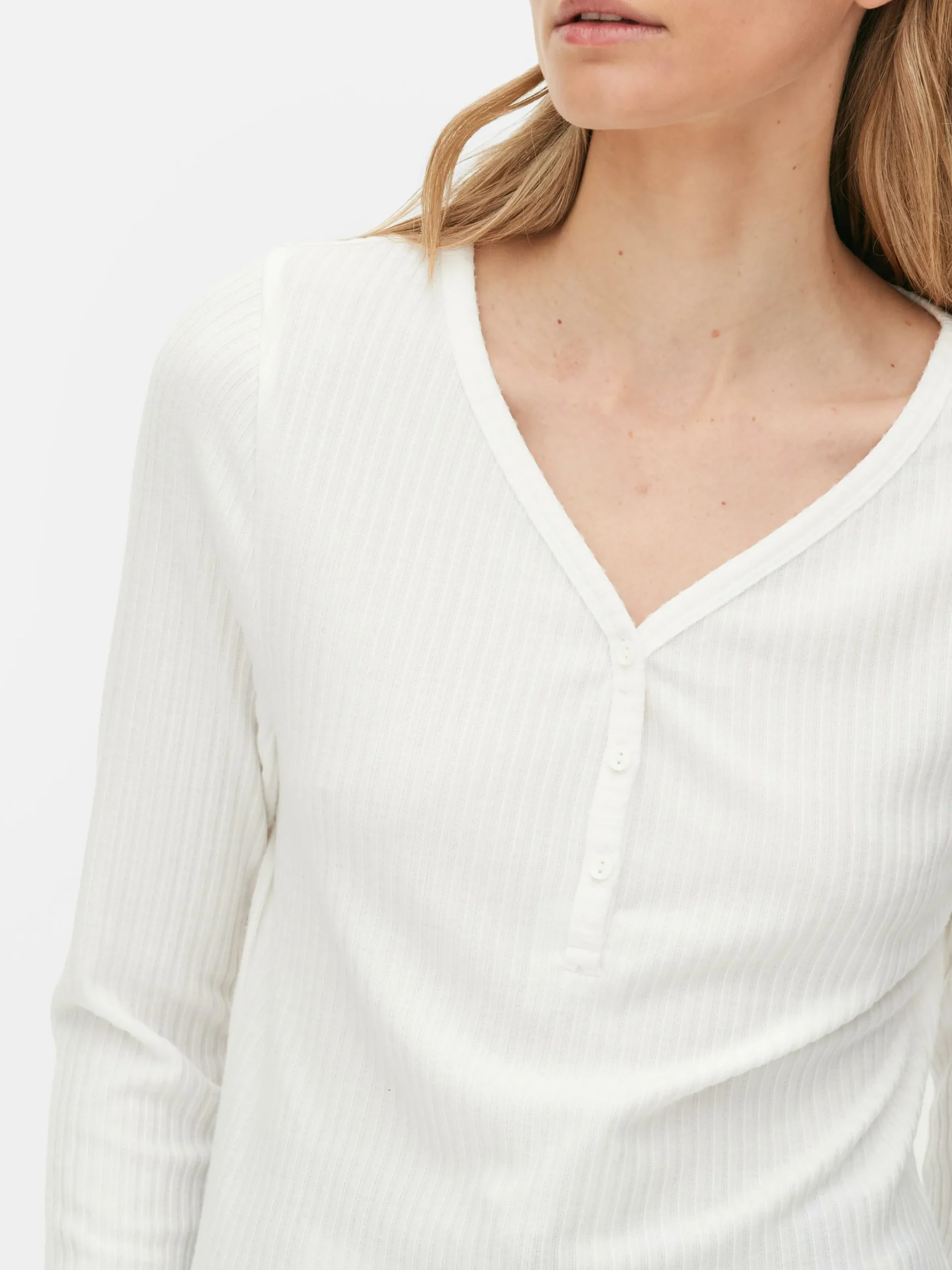 pyjama__manches_longues_a_2.webp Pyjama à Manches Longues Avec Bas à Carreaux