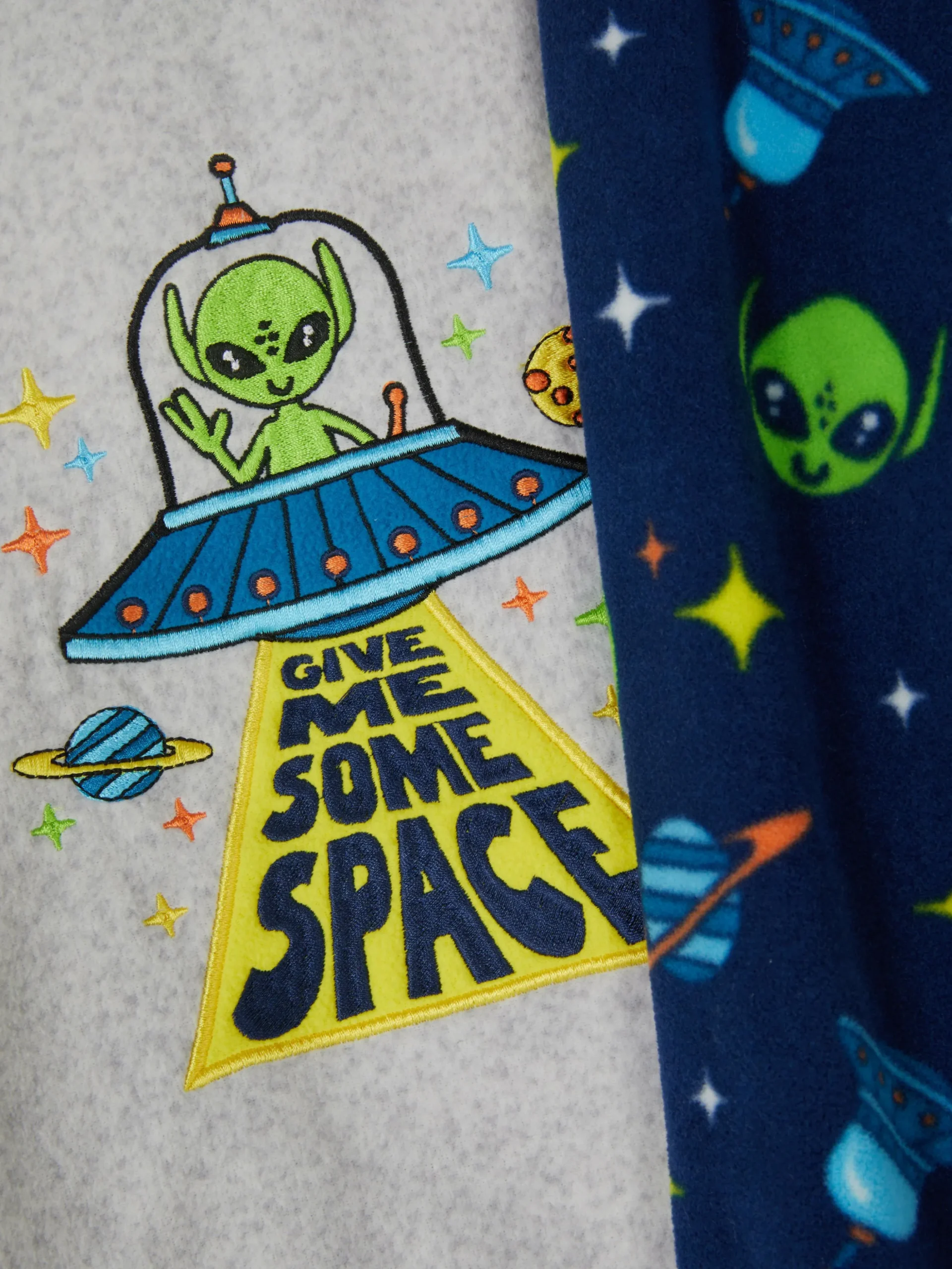 pyjama_en_molleton__motif_2-3.webp Pyjama En Molleton à Motif Spatial