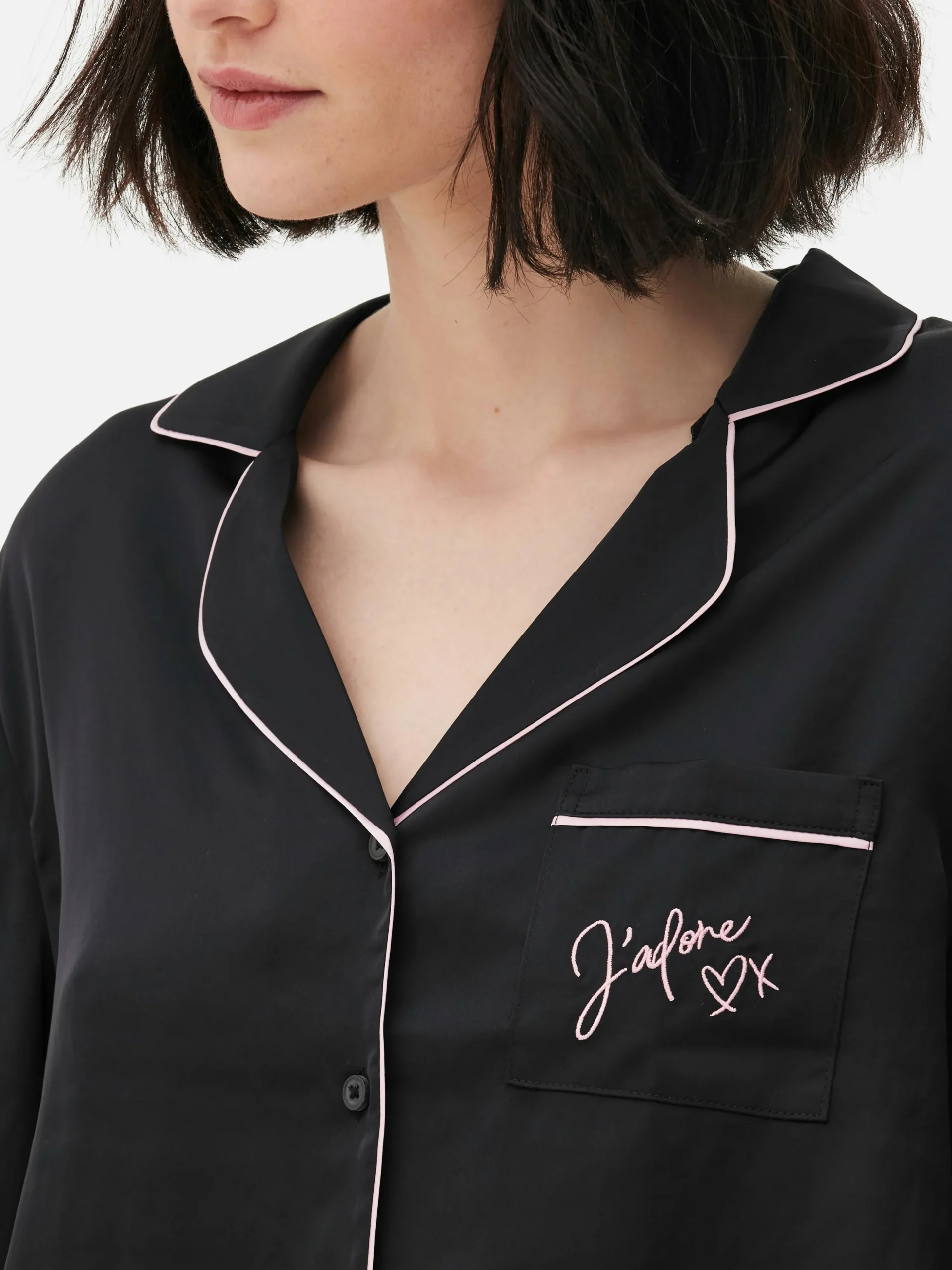 pyjama_en_satin__manches__2-1.webp Pyjama En Satin à Manches Longues