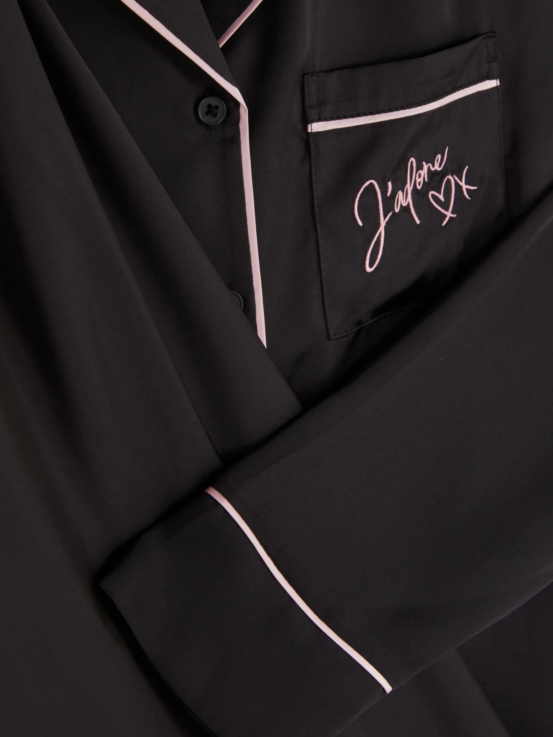 pyjama_en_satin__manches__5-1.webp Pyjama En Satin à Manches Longues