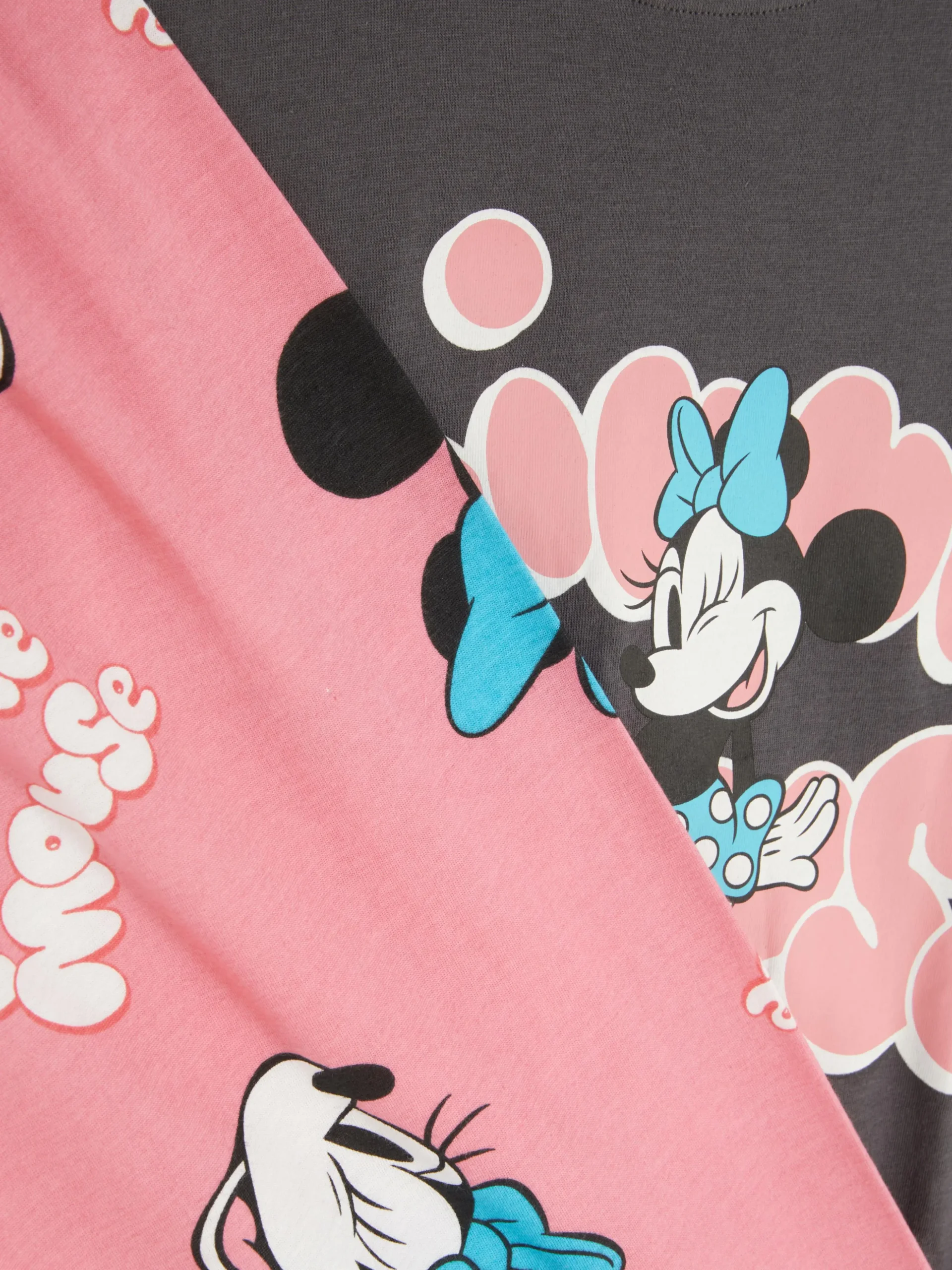 pyjama_graphique_personna_1-1.webp Pyjama Graphique Personnage Disney