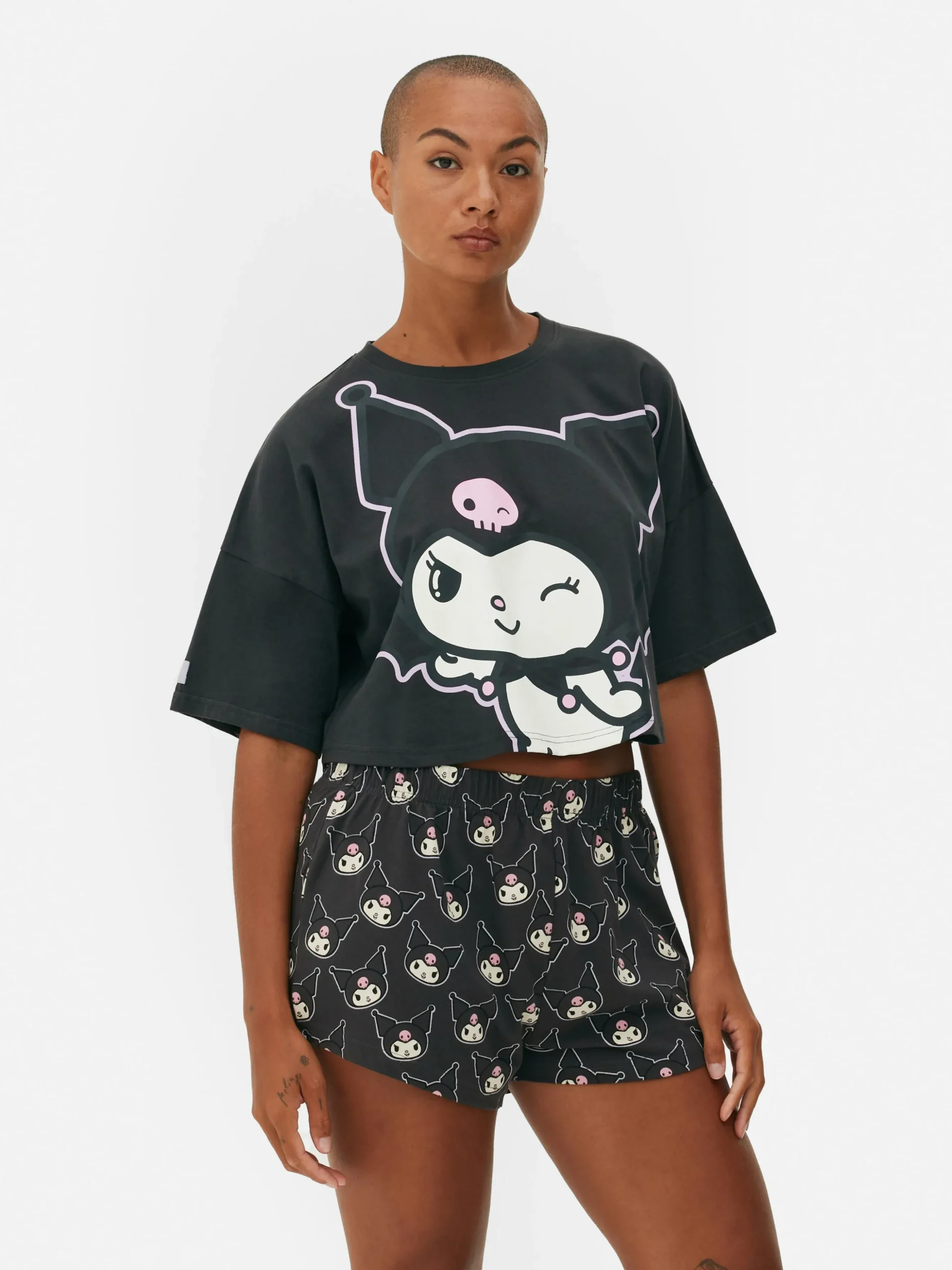 pyjama_short_hello_kitty__1-1.webp Pyjama Short Hello Kitty Kuromi