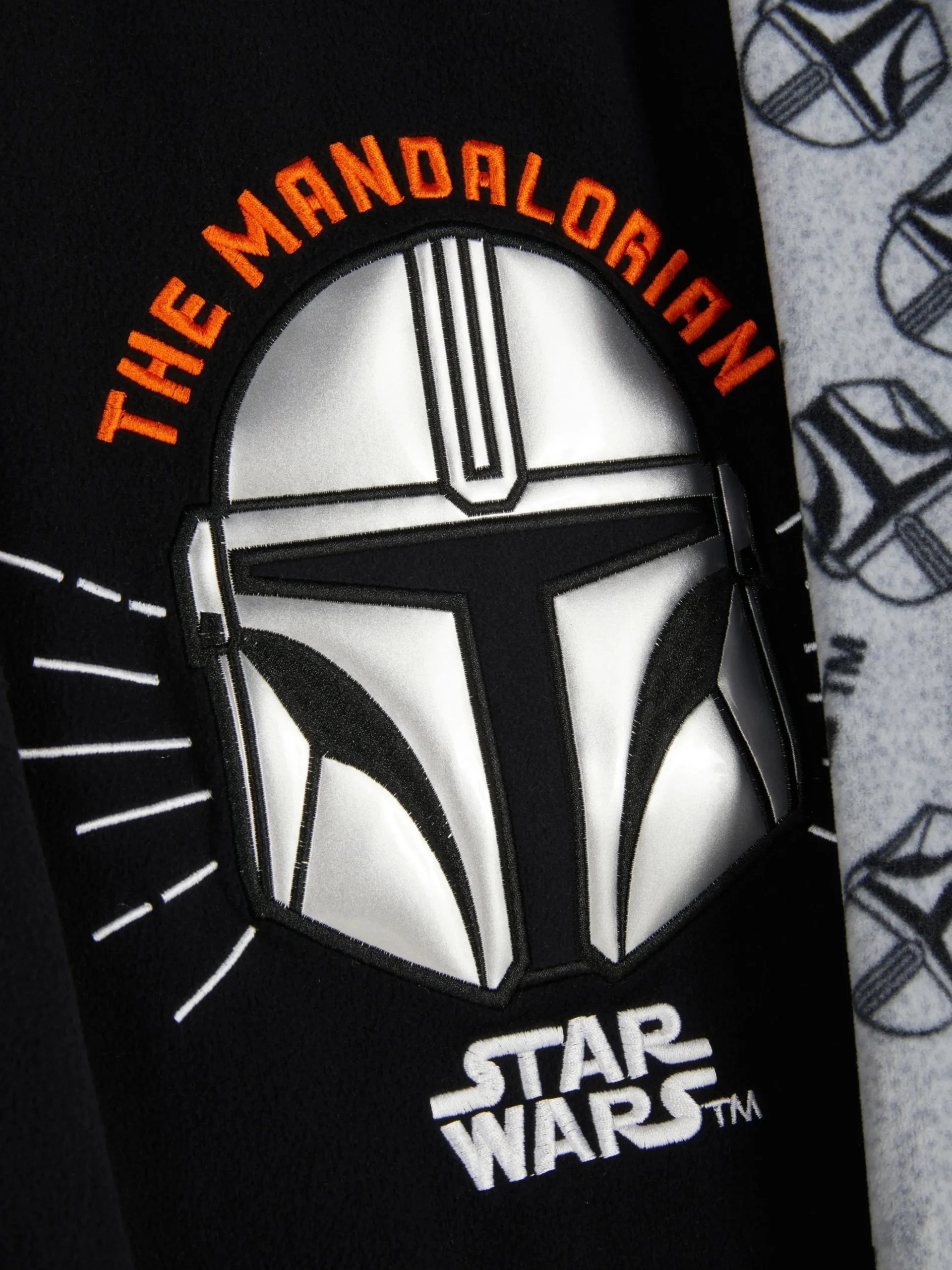 pyjama_star_wars_the_mand_4-1.webp Pyjama Star Wars The Mandalorian