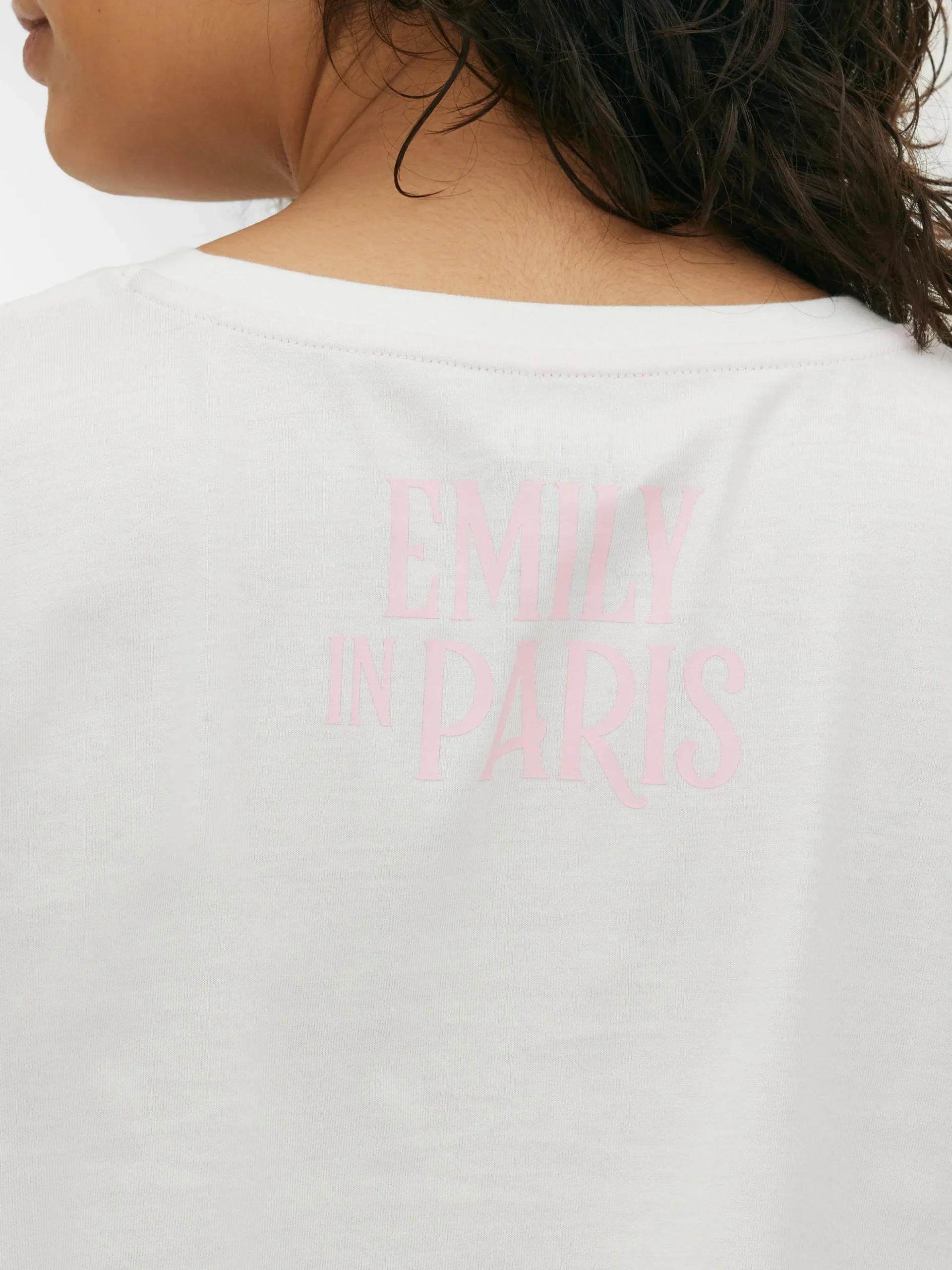 pyjama_tshirt_court_et_sh_2.webp Pyjama T-shirt Court Et Shorty Emily In Paris