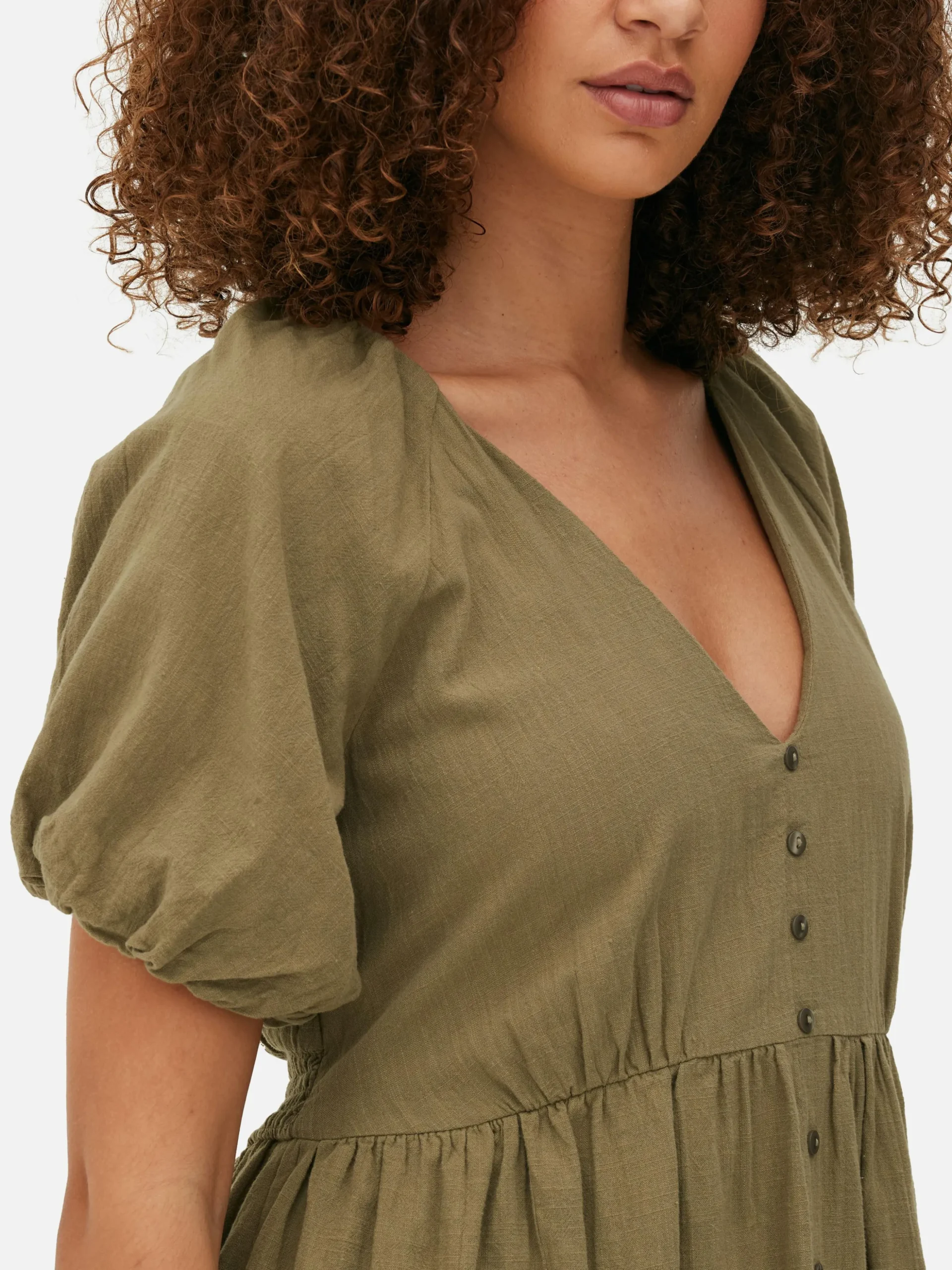 robe__smocks_manches_bouf_2.webp Robe à Smocks, Manches Bouffantes Et Col En V