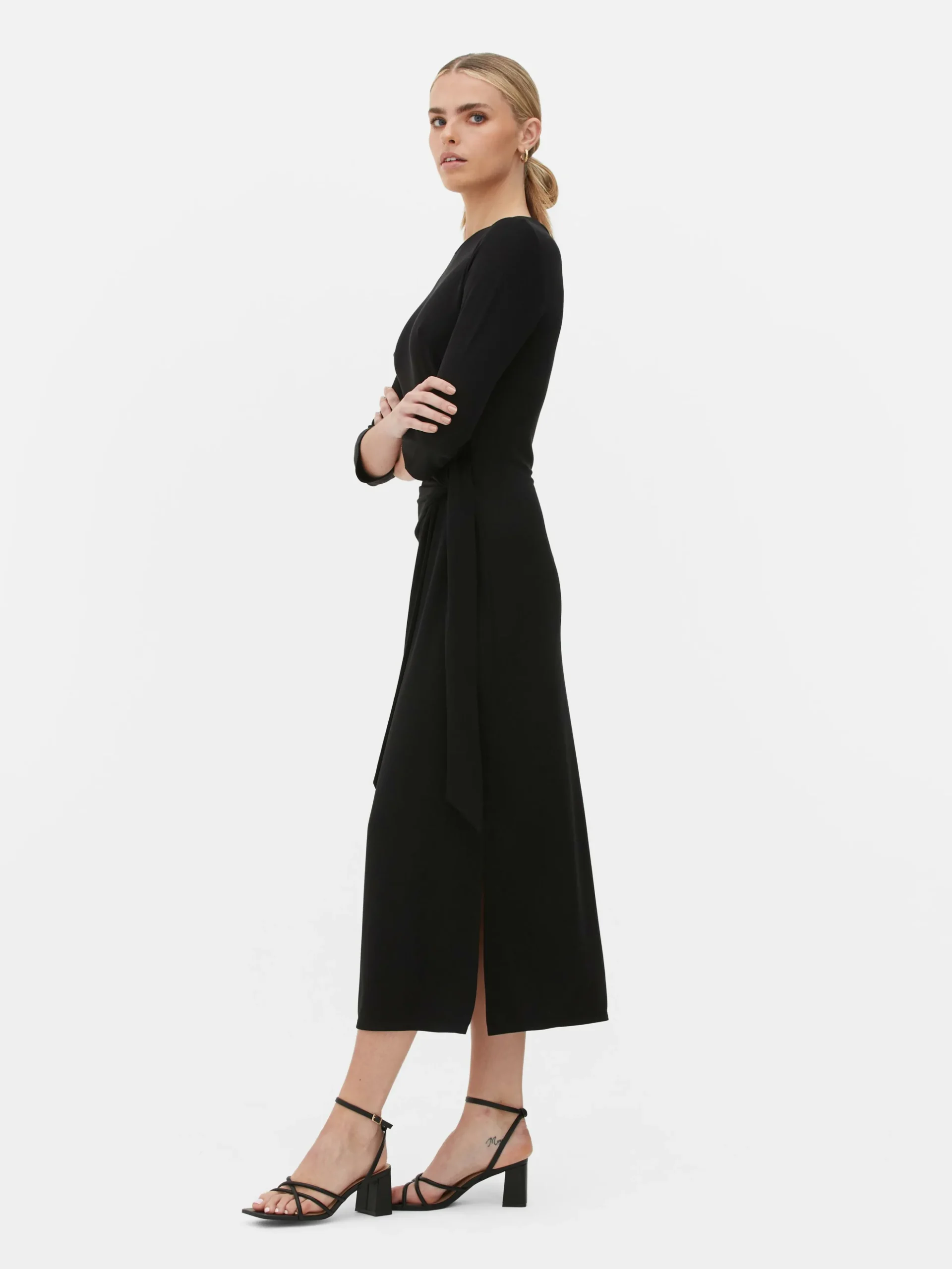 robe_en_jersey__nouer_sur_1.webp Robe En Jersey à Nouer Sur Le Côté The Edit