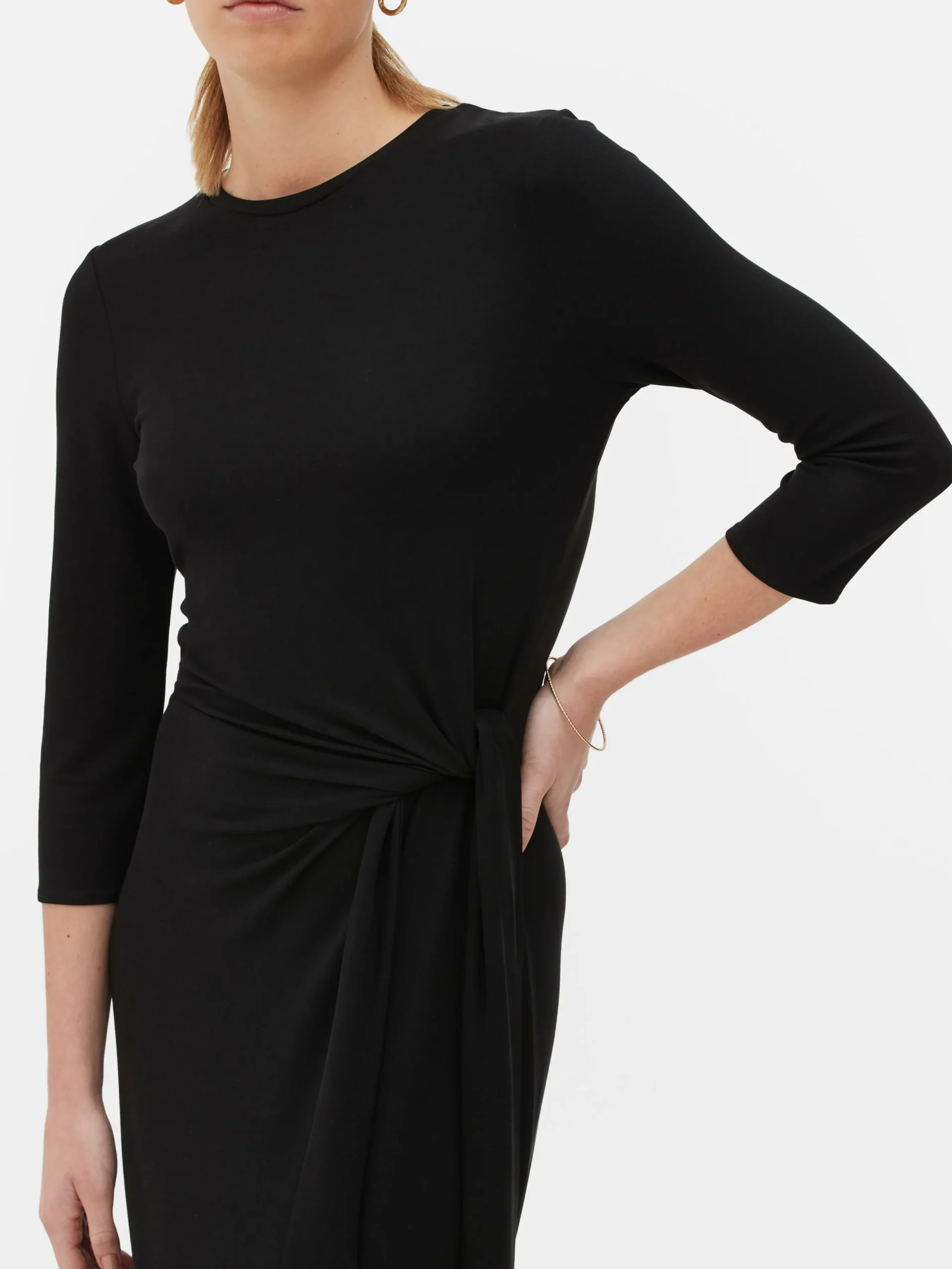 robe_en_jersey__nouer_sur_2.webp Robe En Jersey à Nouer Sur Le Côté The Edit