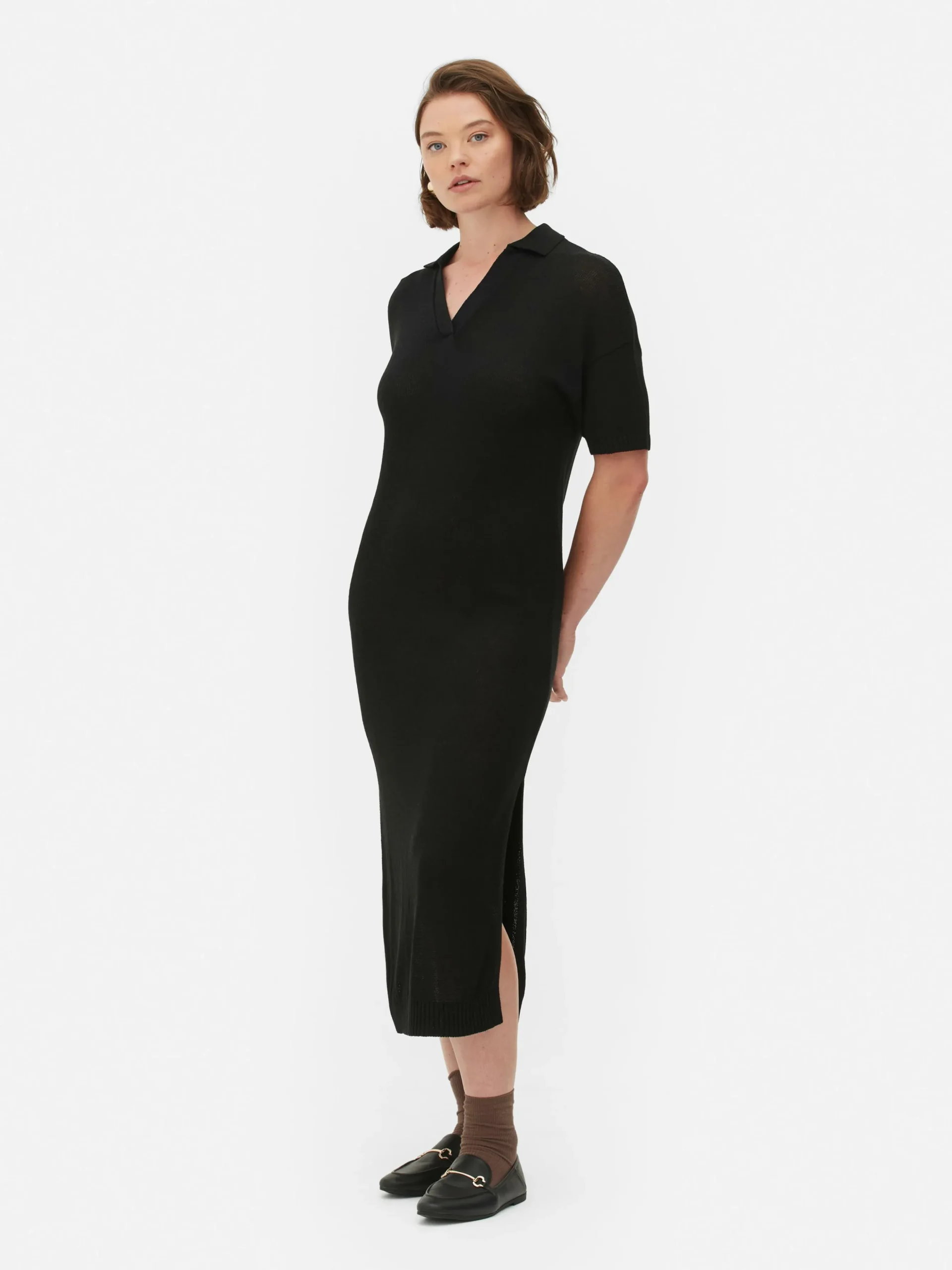 robe_milongue_avec_col_en_0-1.webp Robe Mi-longue Avec Col En V
