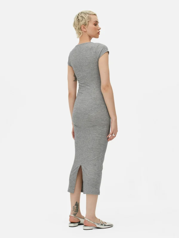 Robe Mi-longue Côtelée Et Décolletée