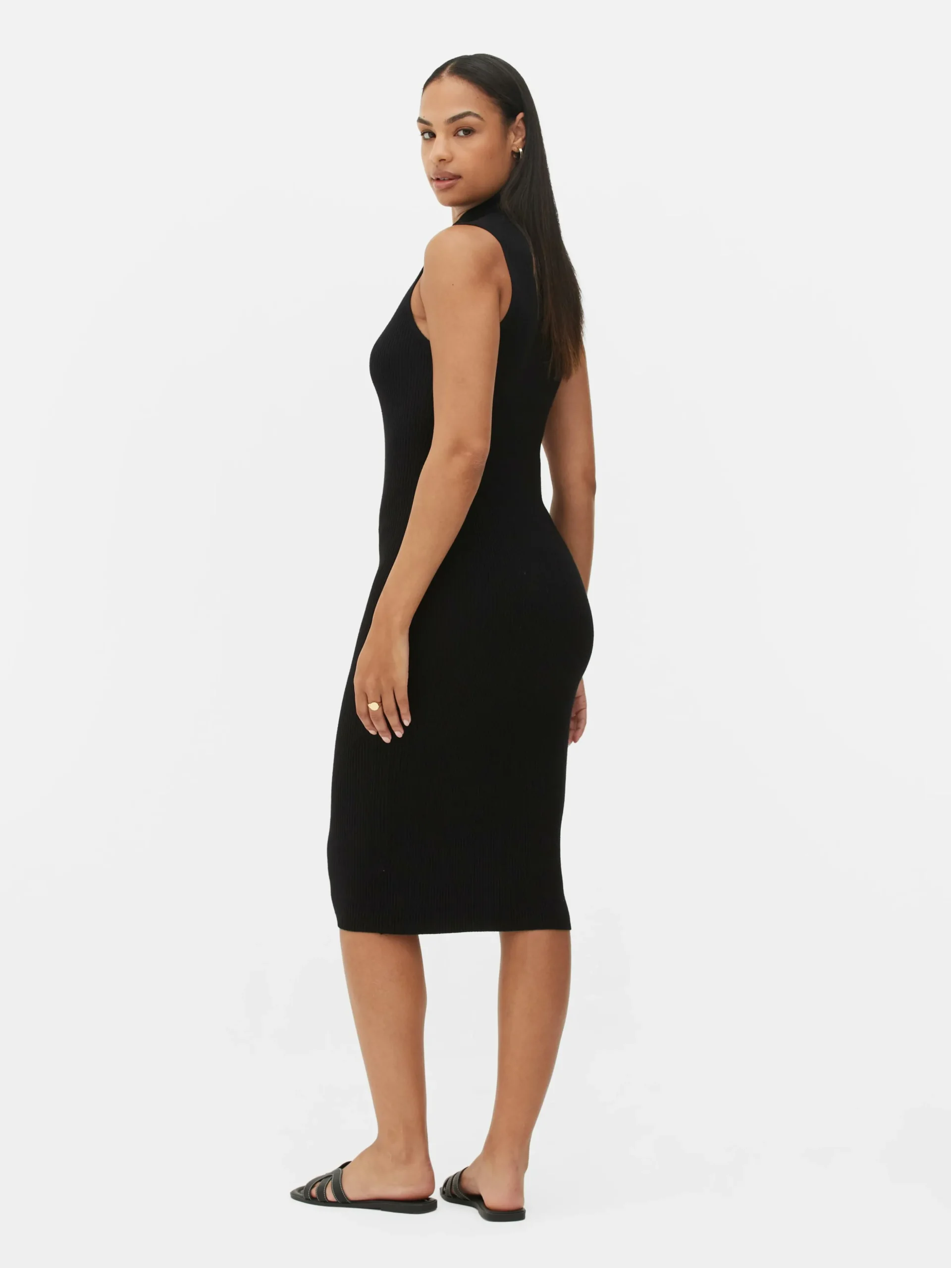 robe_milongue_sans_manche_3.webp Robe Mi-longue Sans Manches En Maille