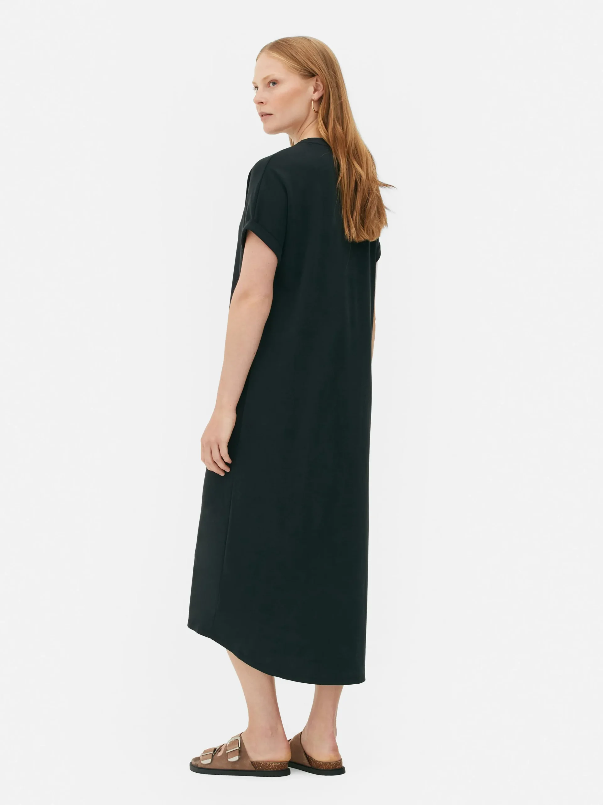 robe_tshirt_milongue_the__3.webp Robe T-shirt Mi-longue The Edit