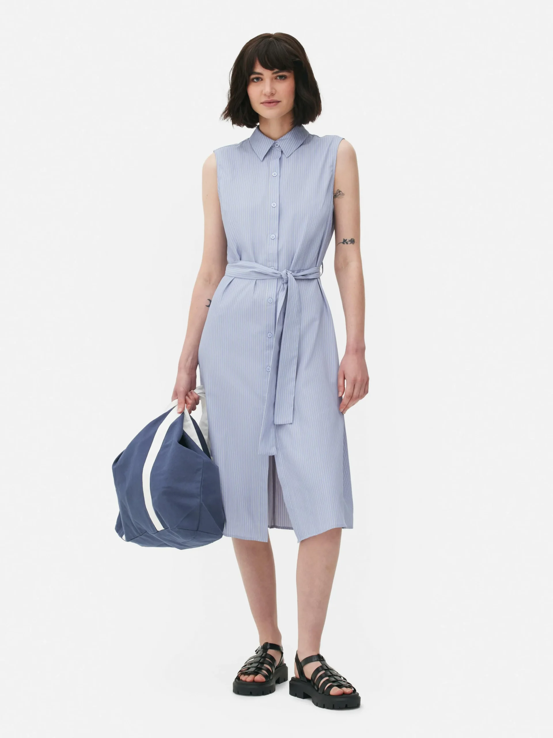 robechemise_milongue_sans_0.webp Robe-chemise Mi-longue Sans Manches