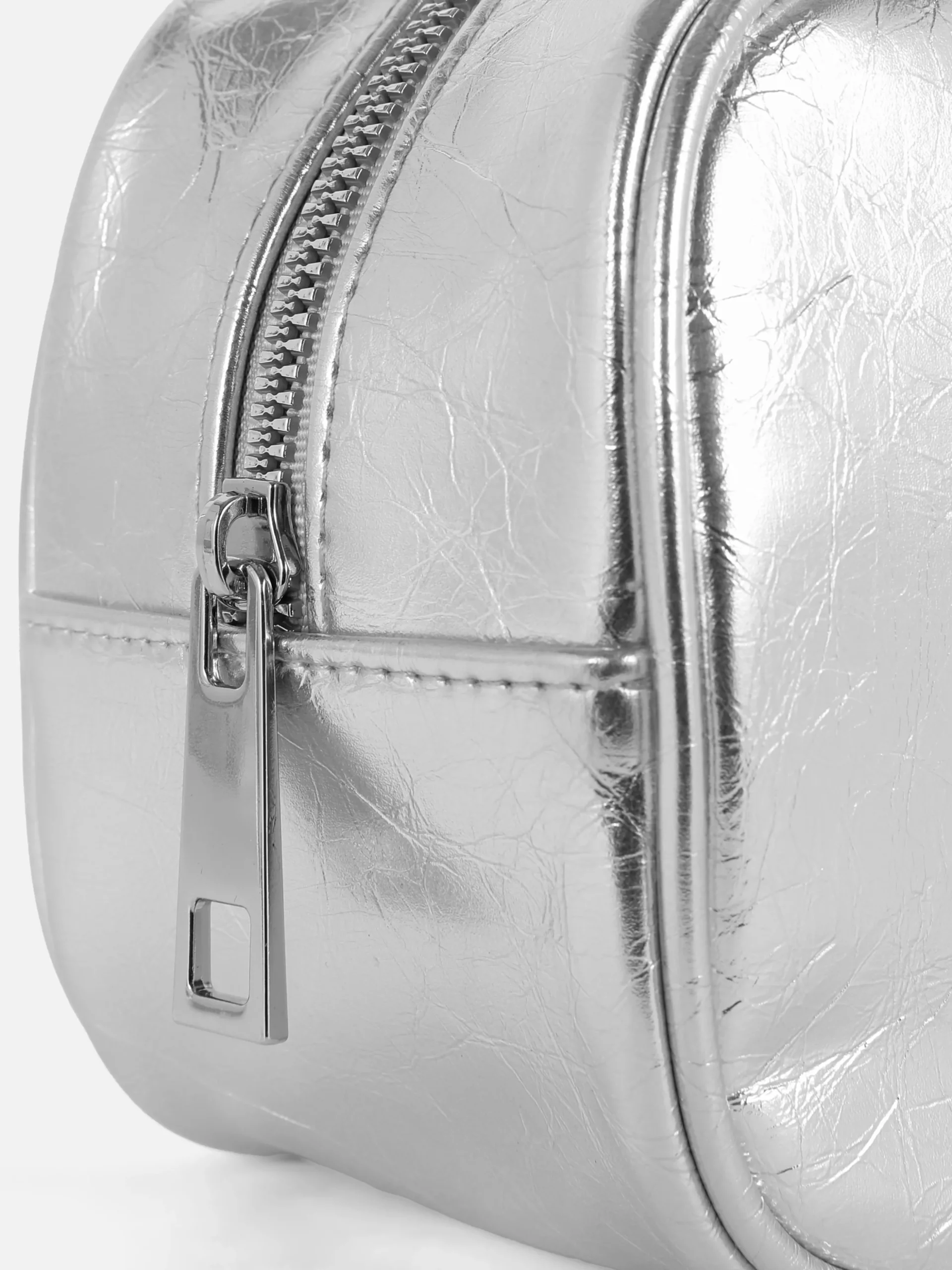 sac__bandoulire_en_tissu__2-1.webp Sac à Bandoulière En Tissu Froncé Texturé