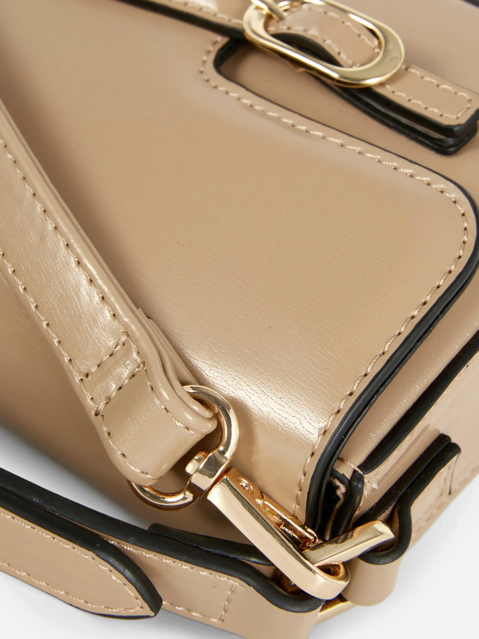 sac_bandoulire_avec_boucl_2.webp Sac Bandoulière Avec Boucles