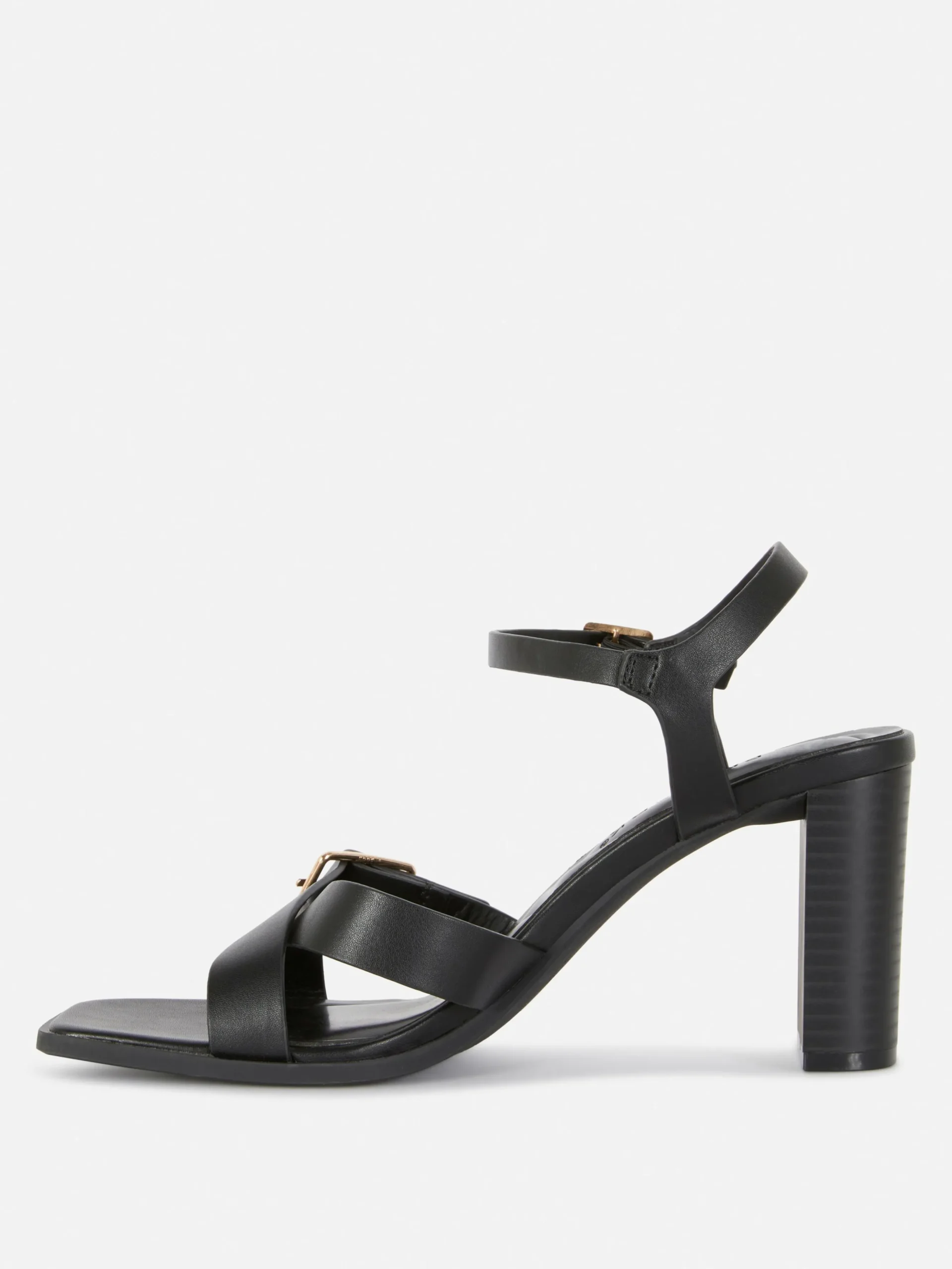 sandales__talons_et_bride_3.webp Sandales à Talons Et Brides Croisées