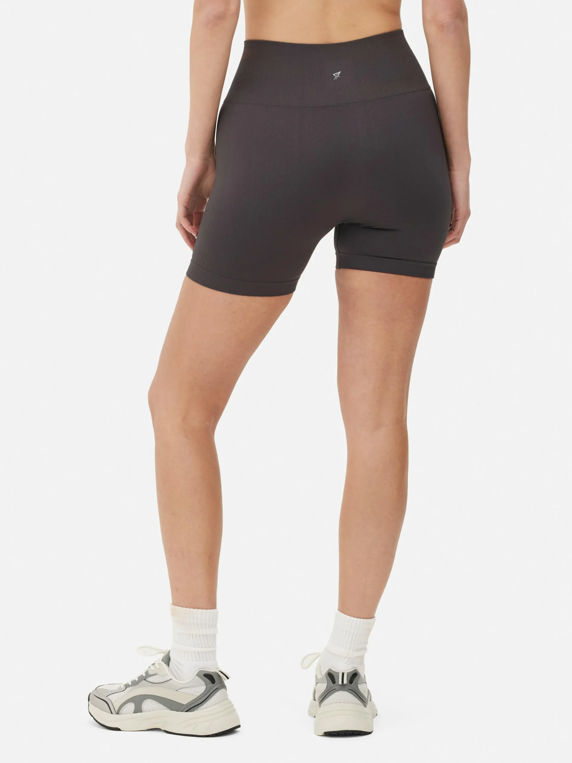 short_de_sport_taille_hau_3.webp Short De Sport Taille Haute Sans Couture
