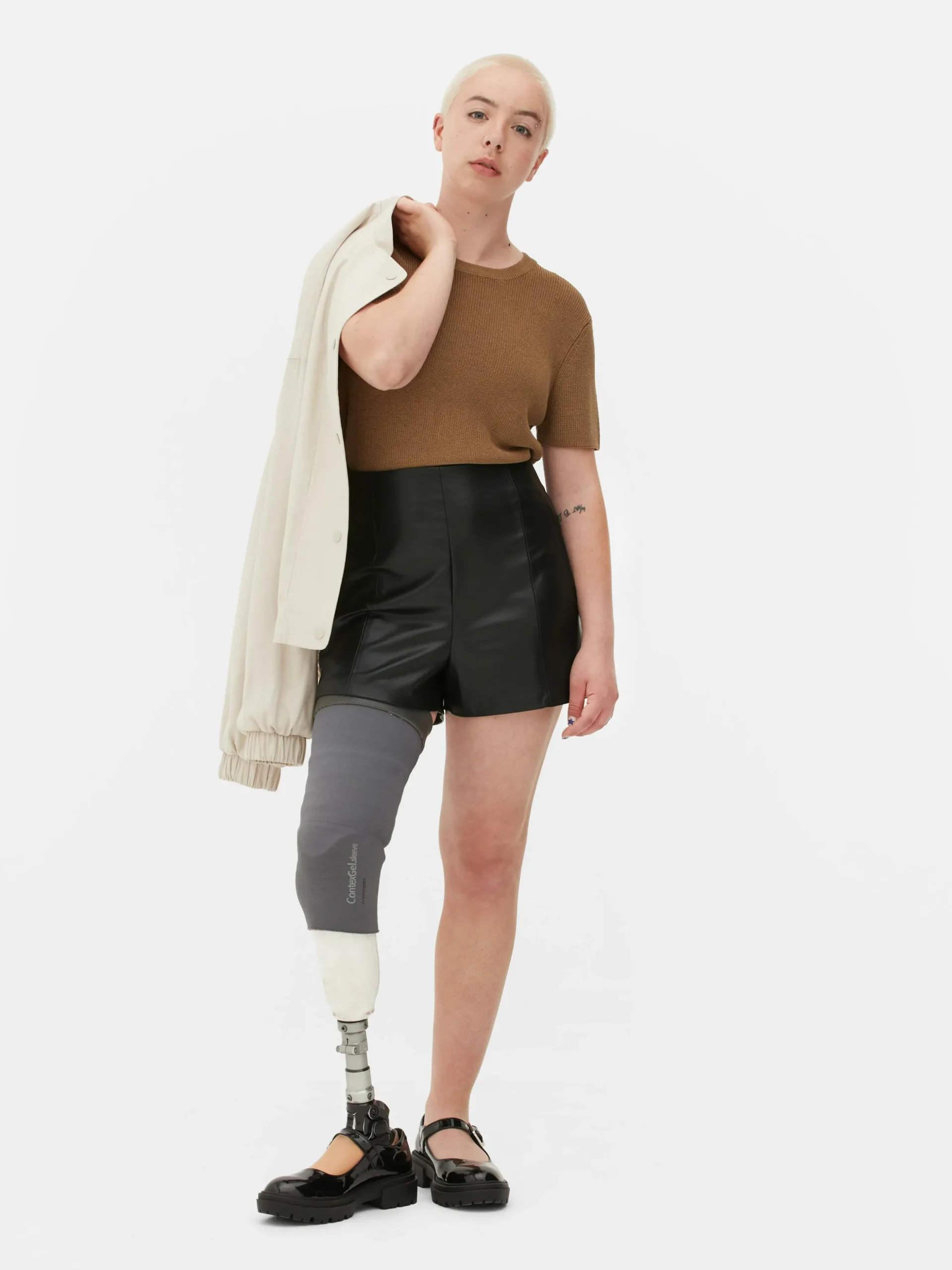 short_en_simili_cuir_0.webp Short En Simili Cuir