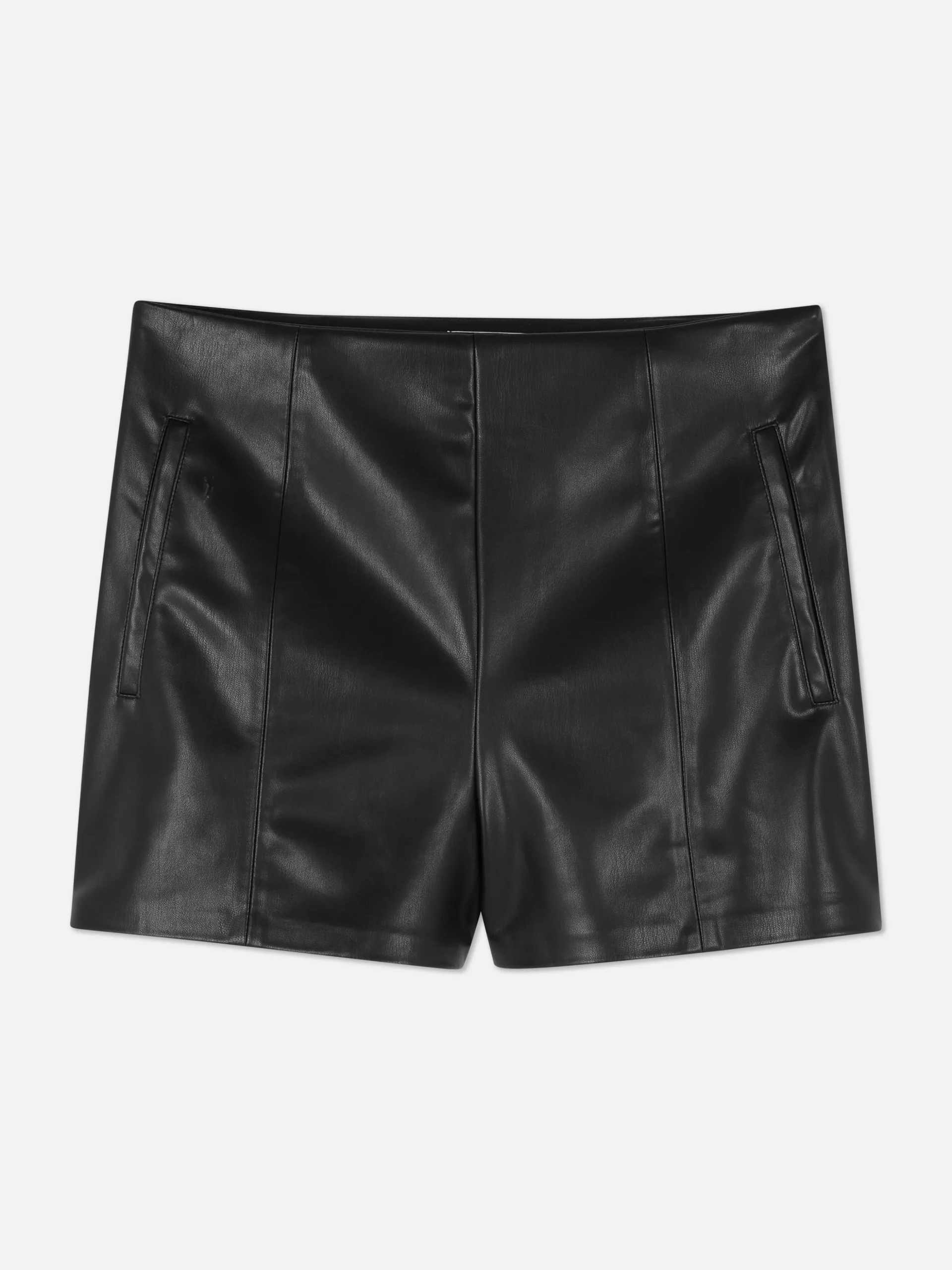 short_en_simili_cuir_4.webp Short En Simili Cuir