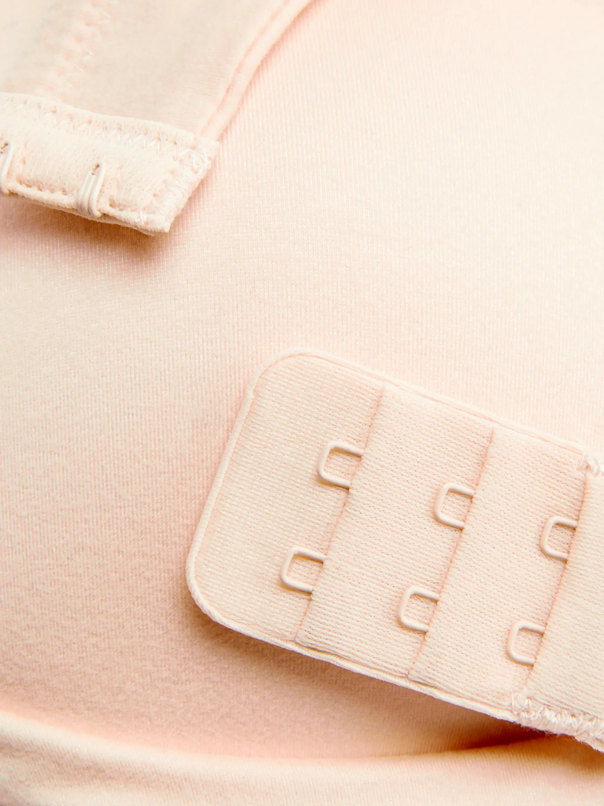 soutiengorge_dintrieur_re_1.webp Soutien-gorge D'intérieur Rembourré Sans Armatures