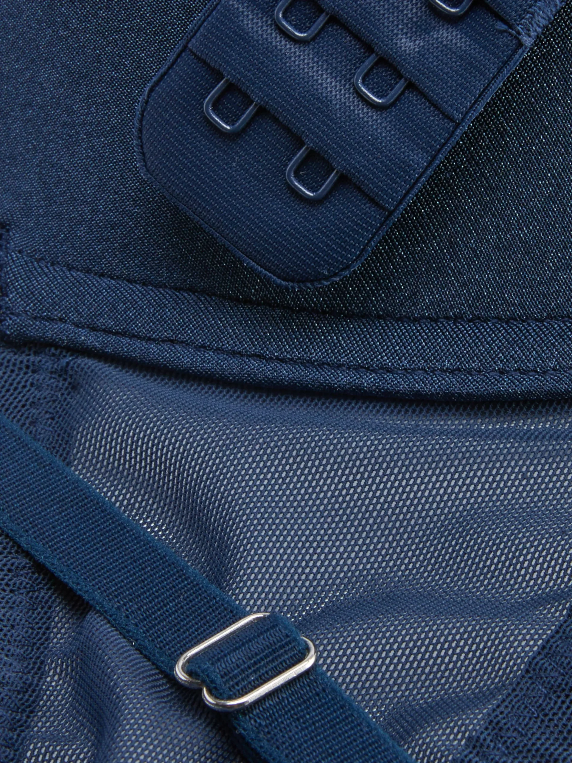 soutiengorge_moul_tendanc_1.webp Soutien-gorge Moulé Tendance à Ailes En Maille