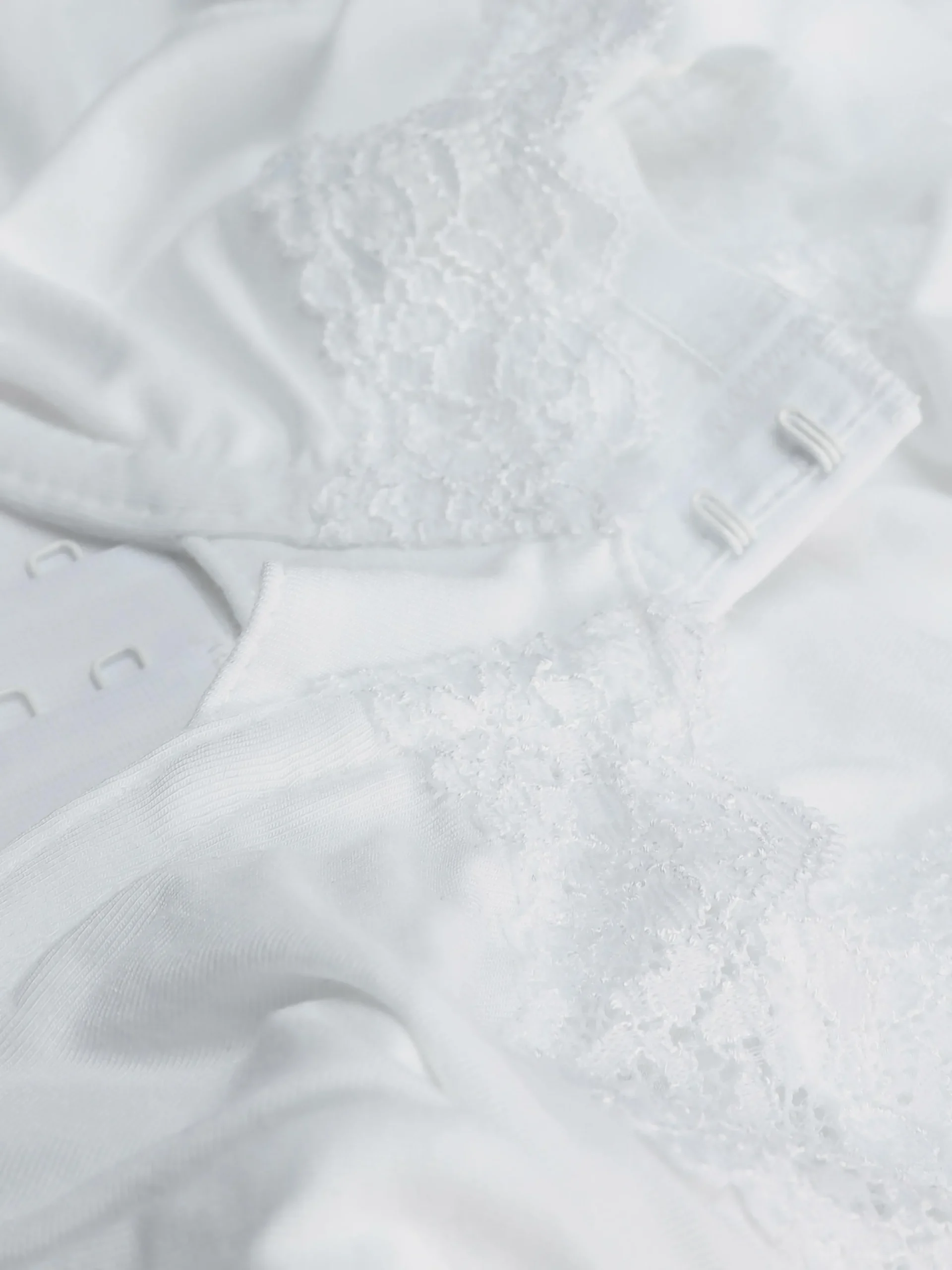 soutiengorge_non_rembourr_1-1.webp Soutien-gorge Non Rembourré Et Culotte En Dentelle