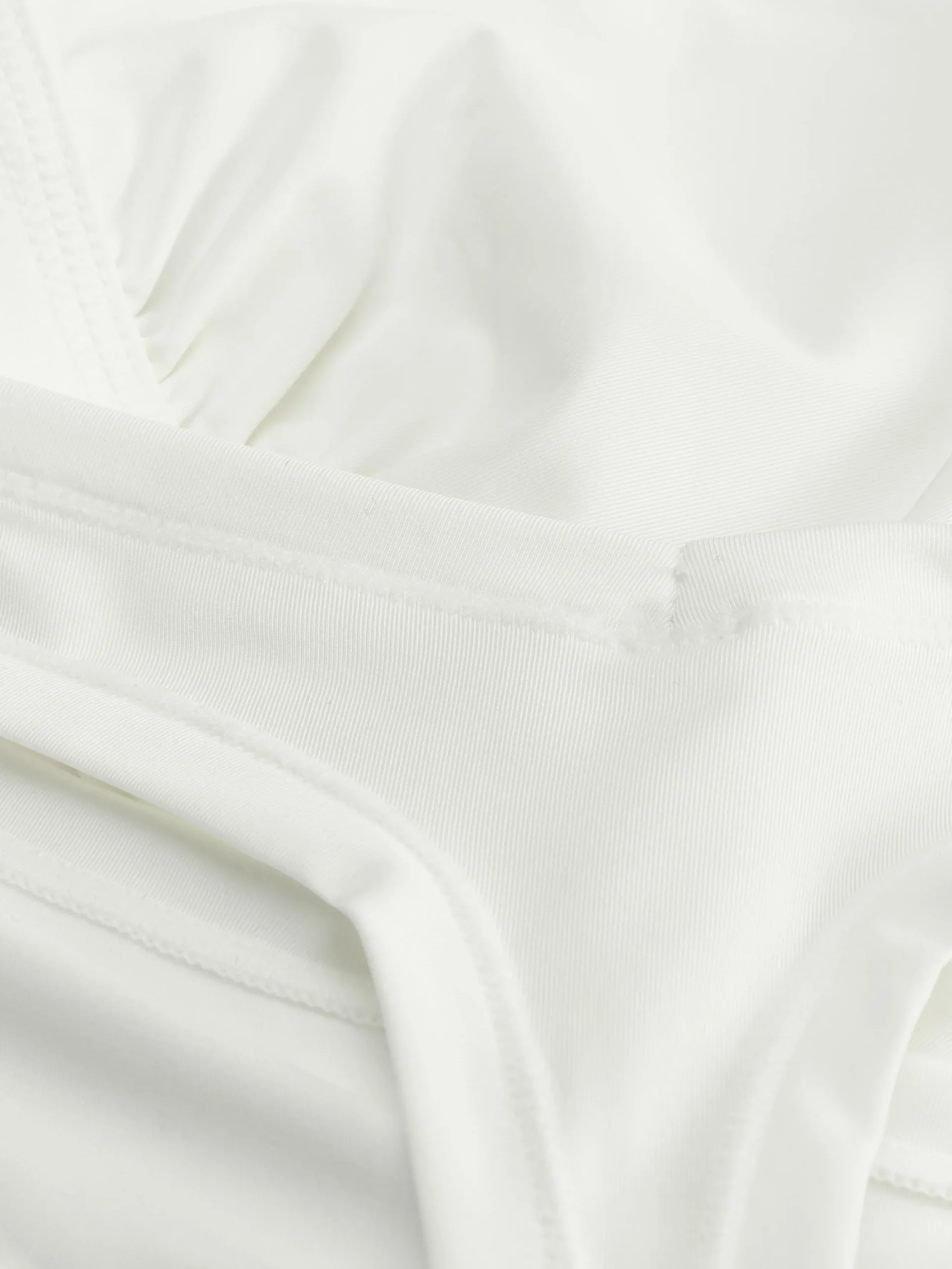 soutiengorge_triangle_et__1-2.webp Soutien-gorge Triangle Et String En Microfibre