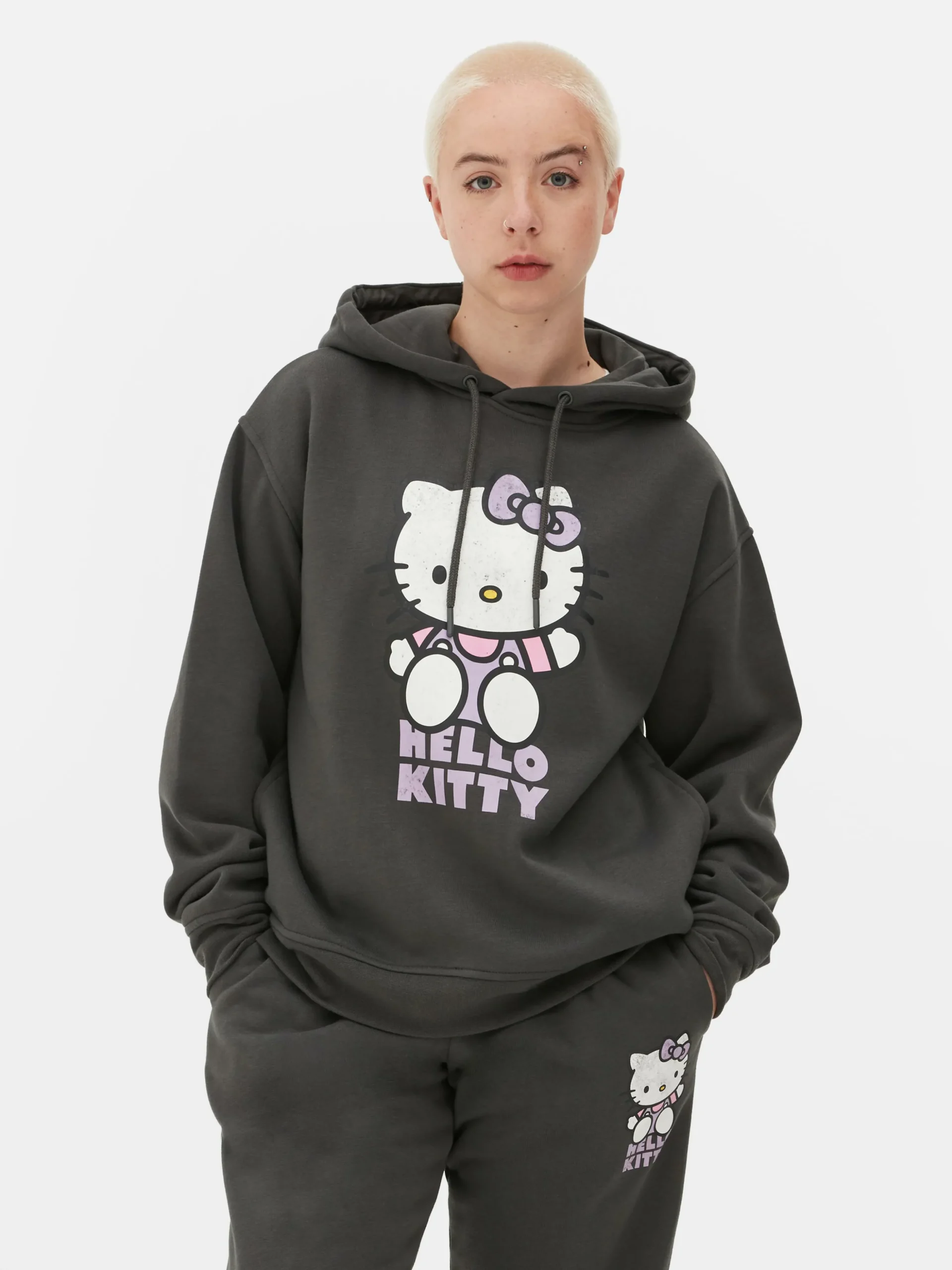 sweat__capuche_avec_perso_1.webp Sweat à Capuche Avec Personnage Hello Kitty à Coordonner