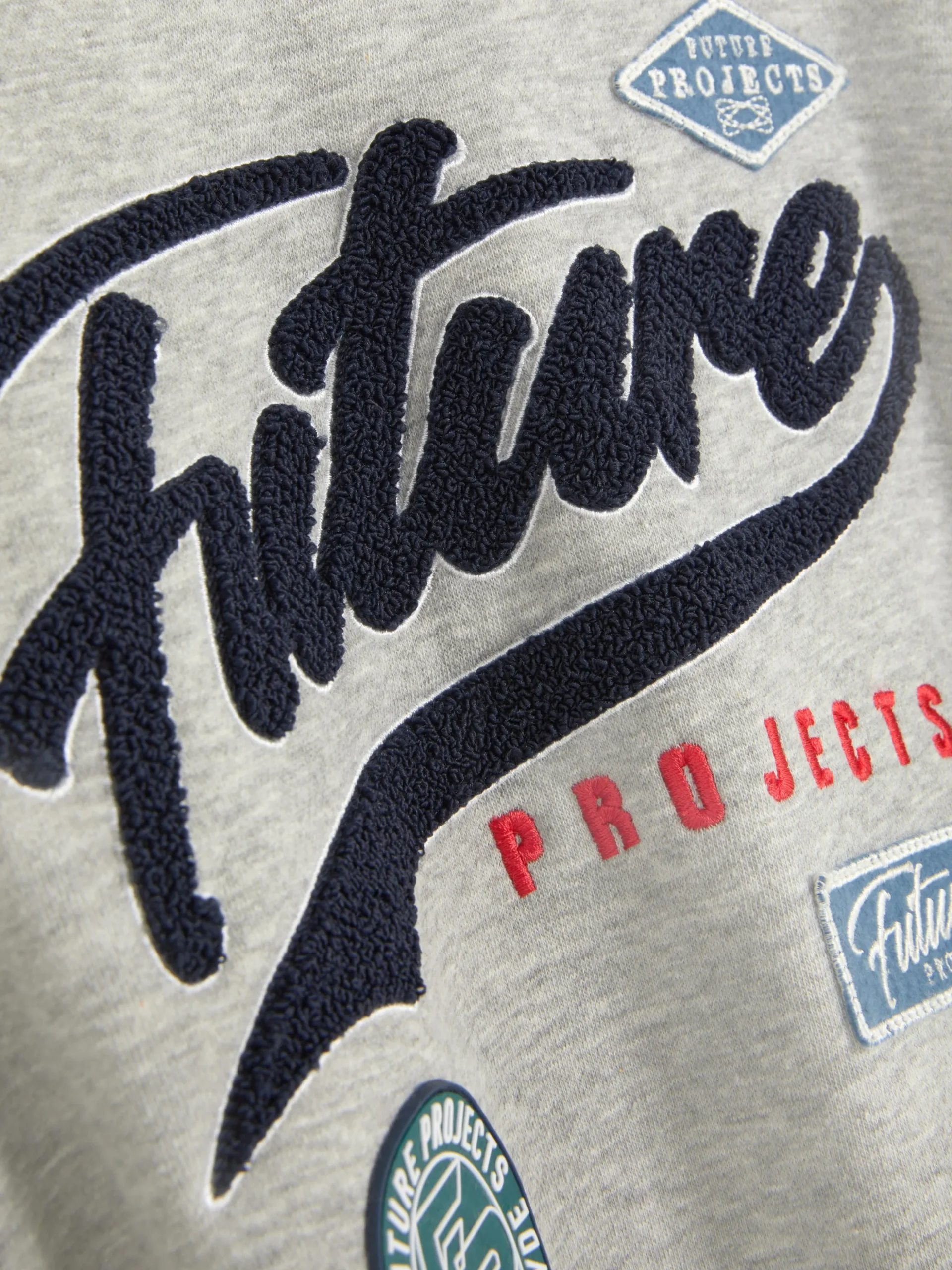 sweat__capuche_en_boucl_f_4.webp Sweat à Capuche En Bouclé Future Projects